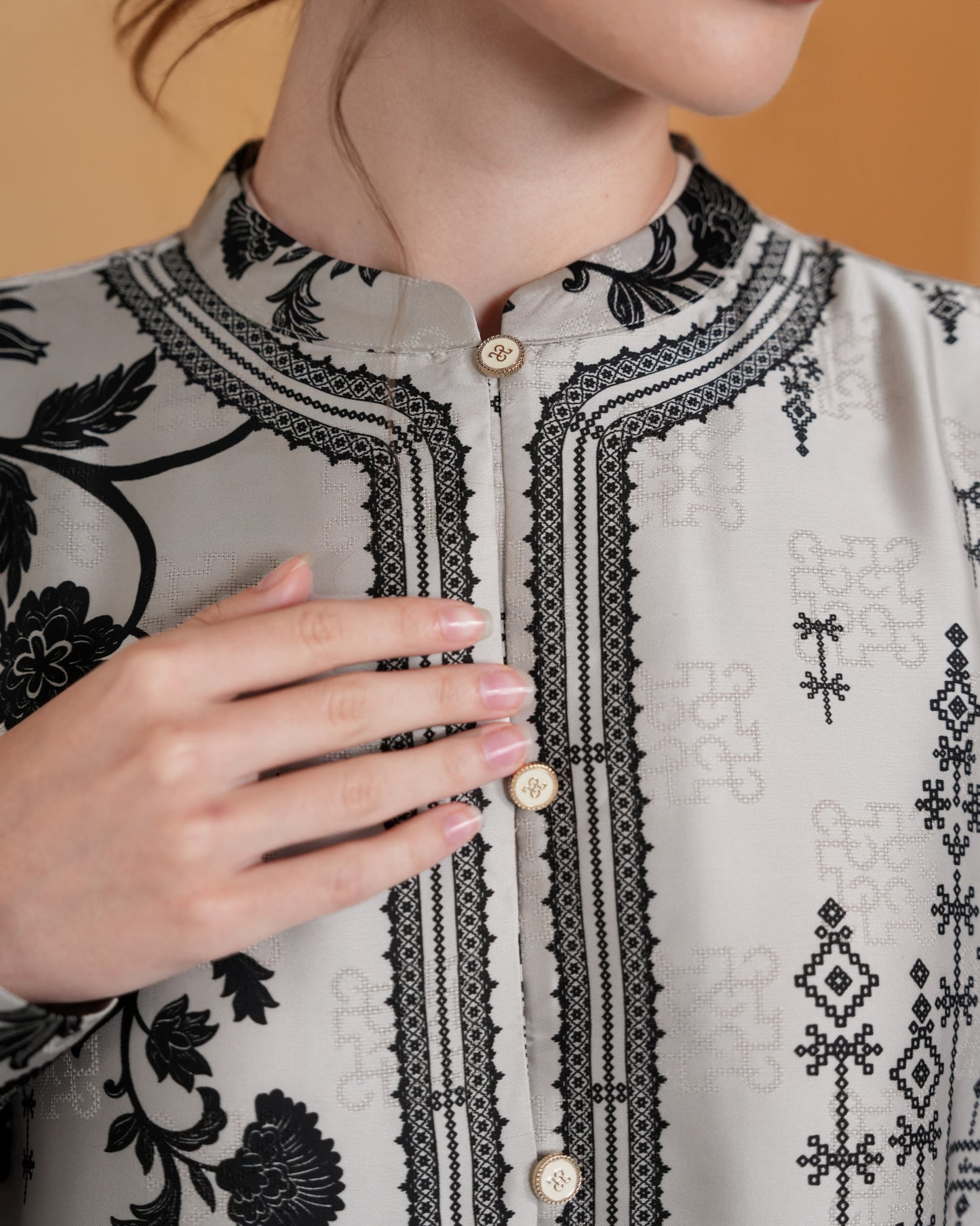 Azalea Noir Blouse