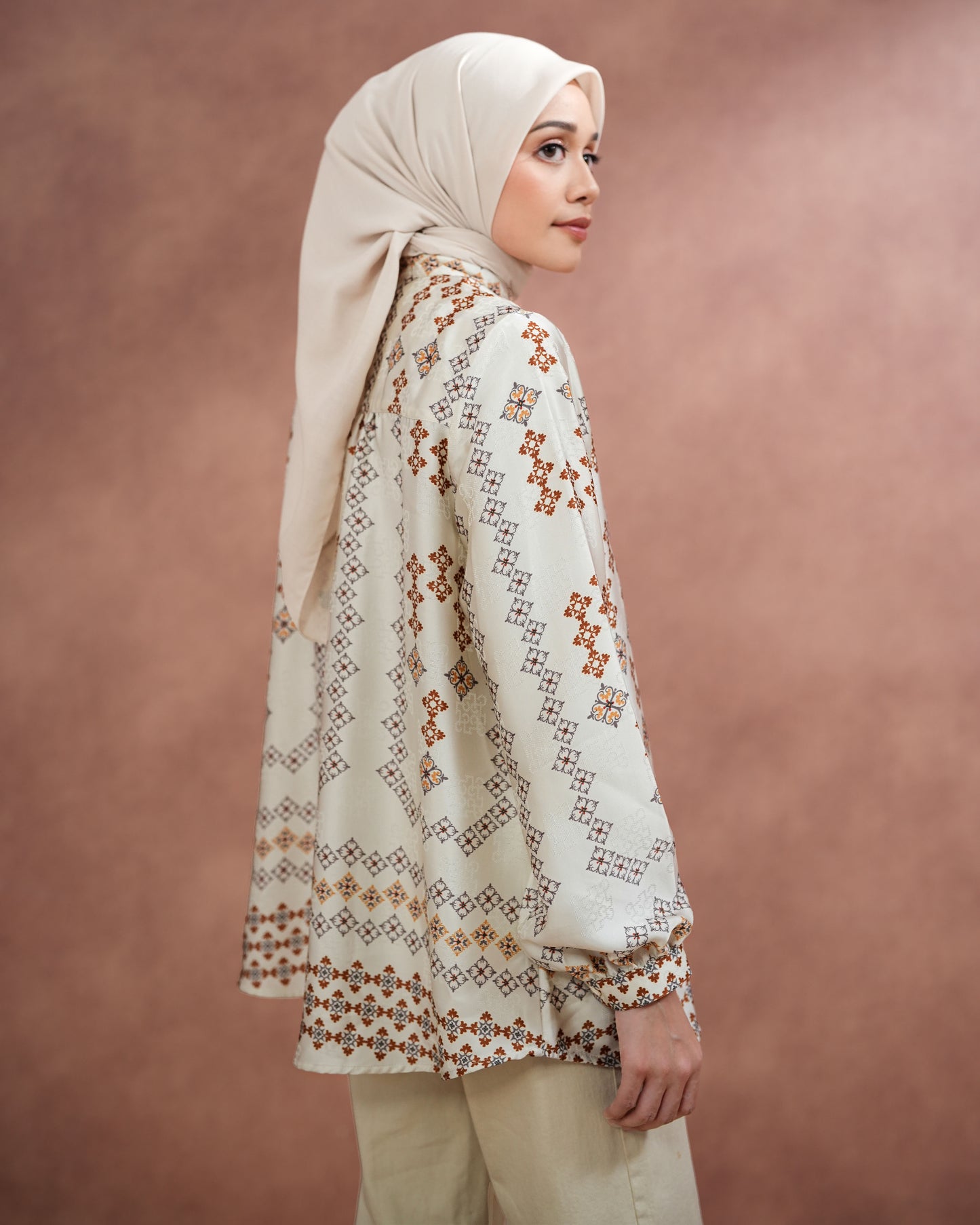 Nura Shirt