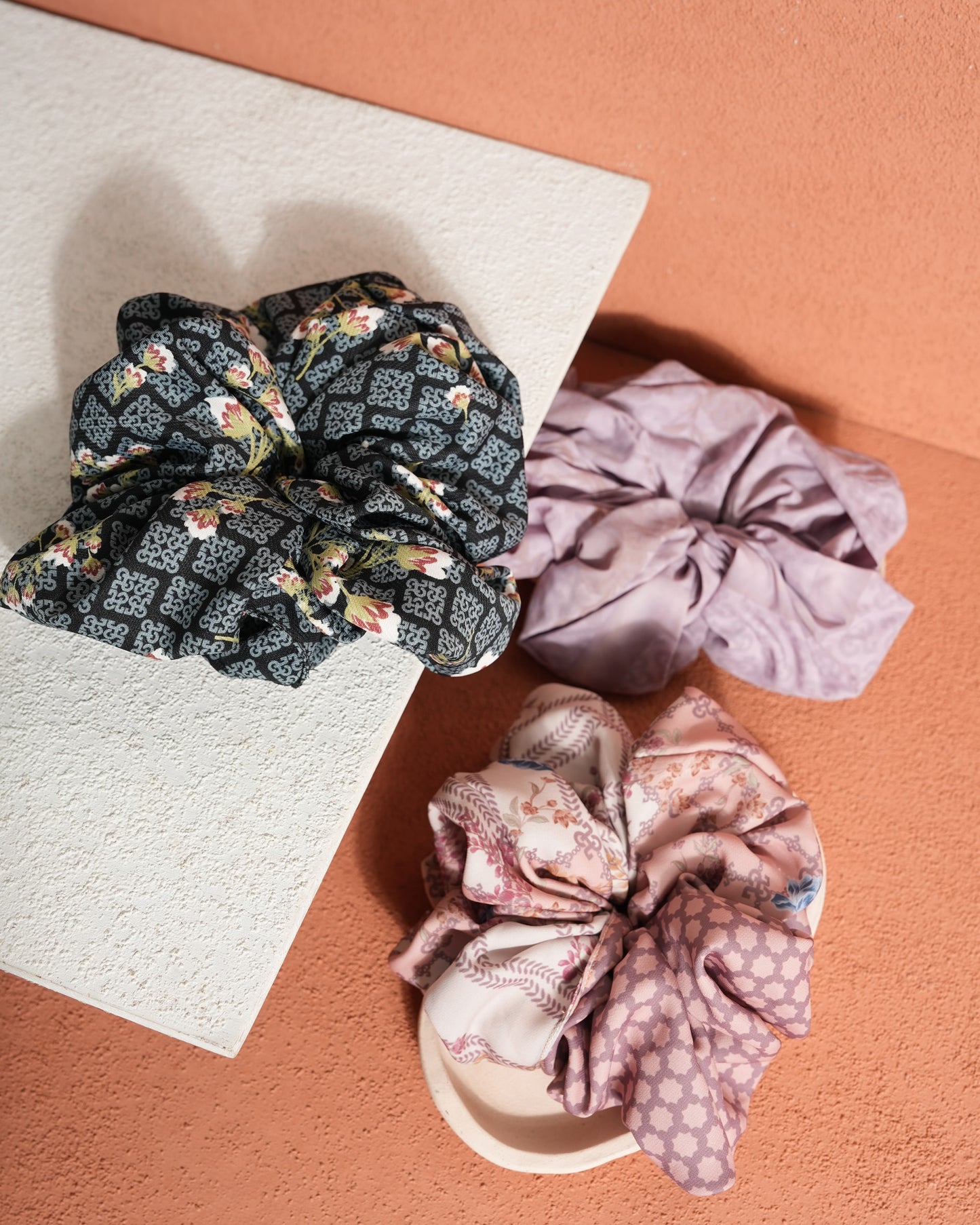 HL Scrunchie [NOT FOR SALE]