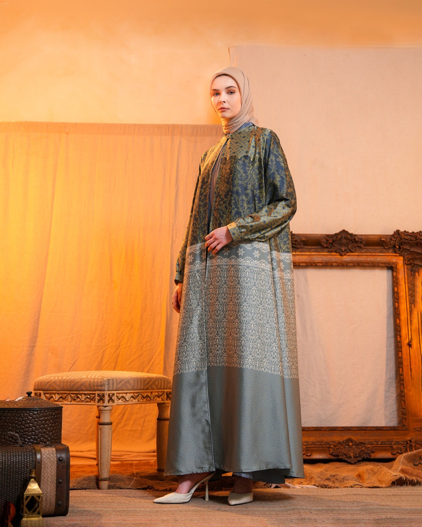 Mahira One Set Outer and Inner