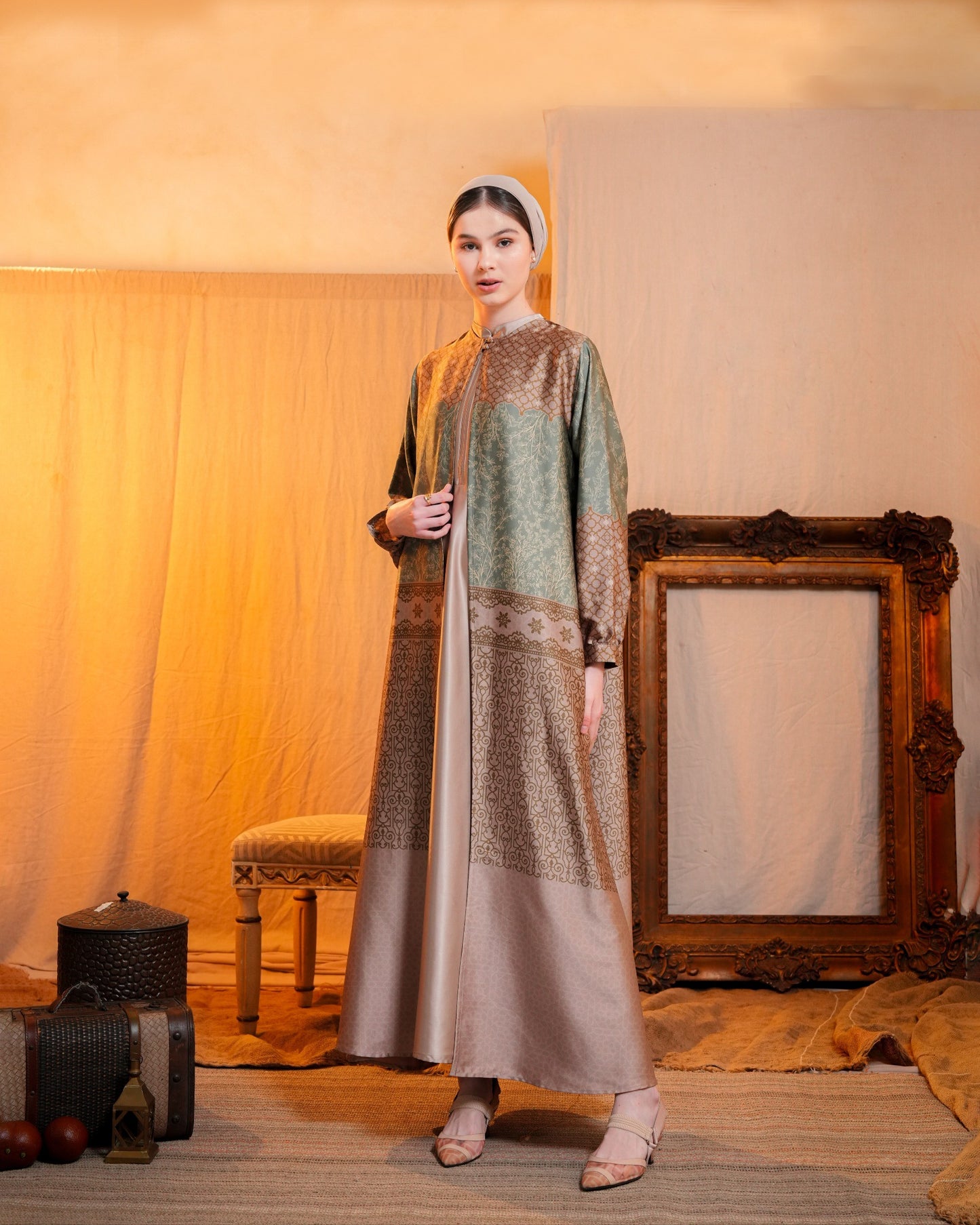 Mahira One Set Outer and Inner