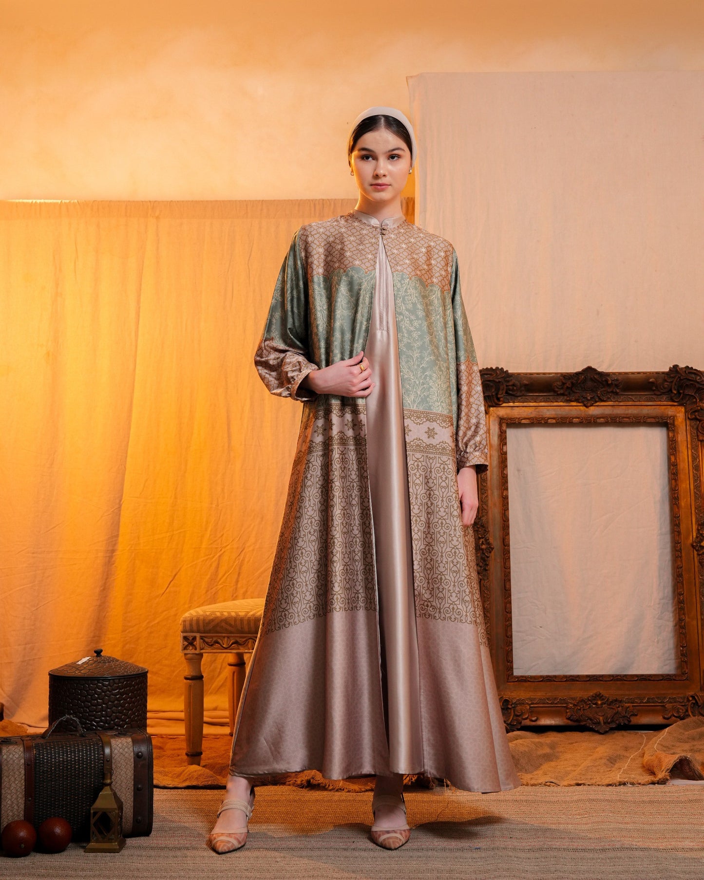 Mahira One Set Outer and Inner