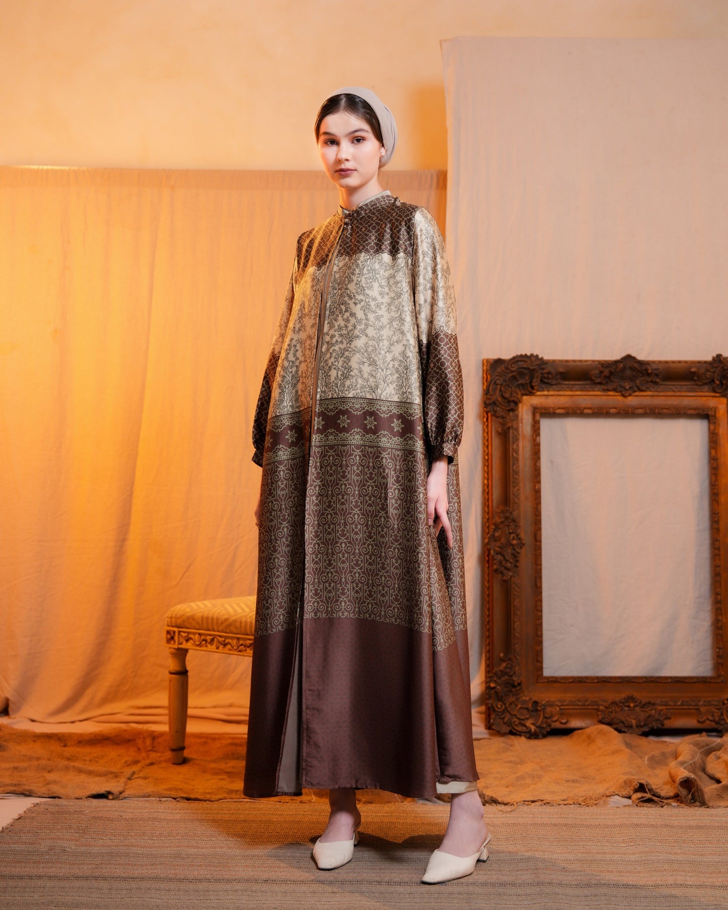 Mahira One Set Outer and Inner