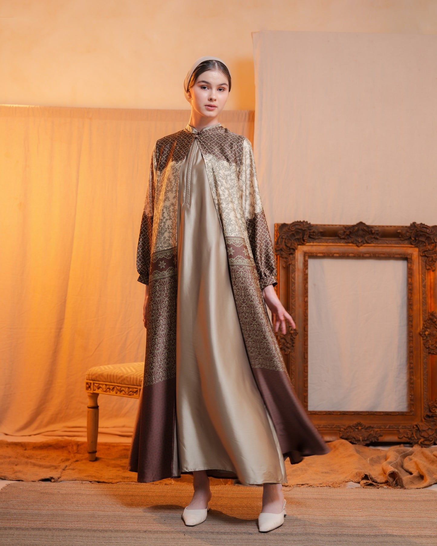 Mahira One Set Outer and Inner