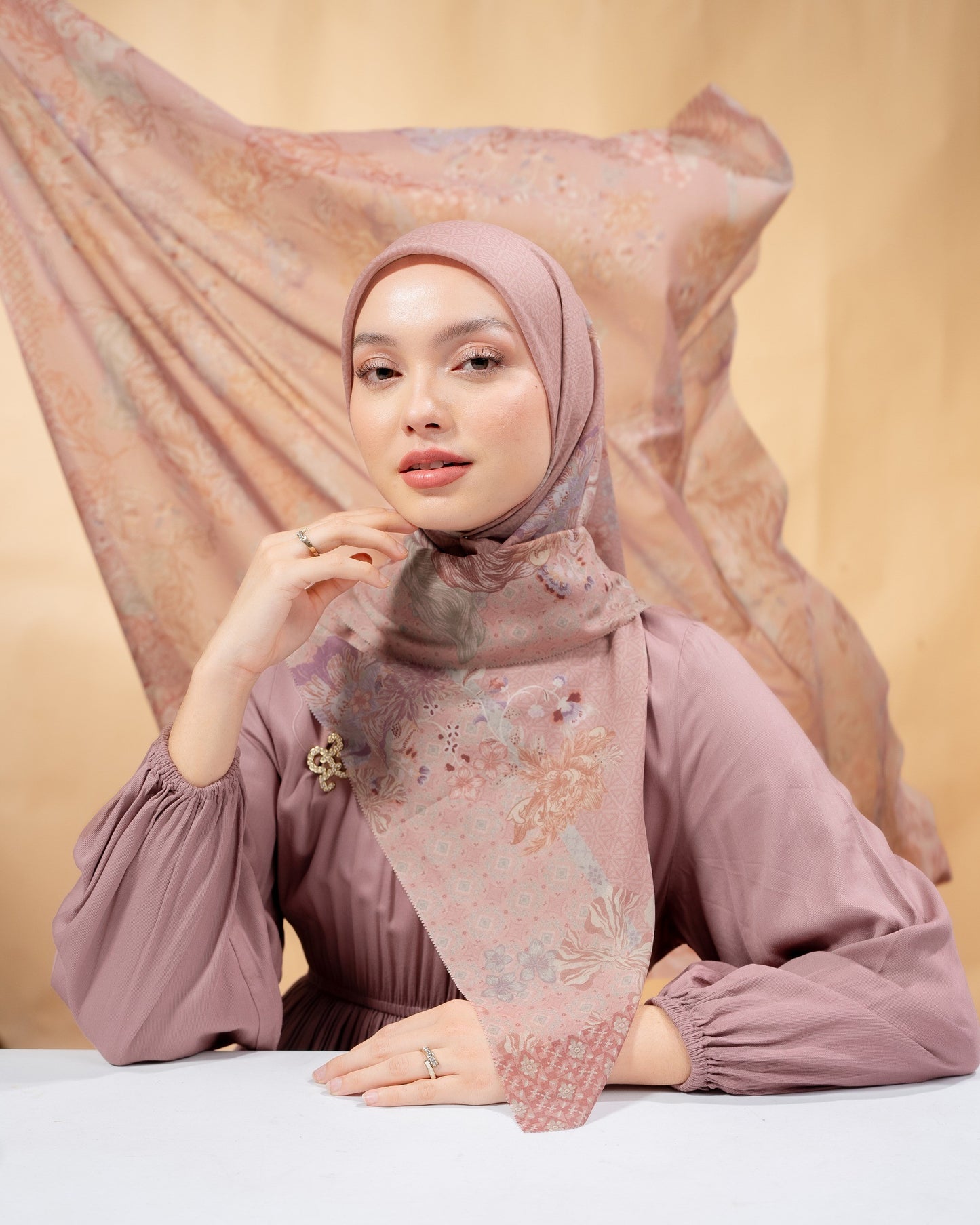 Agra Scarf