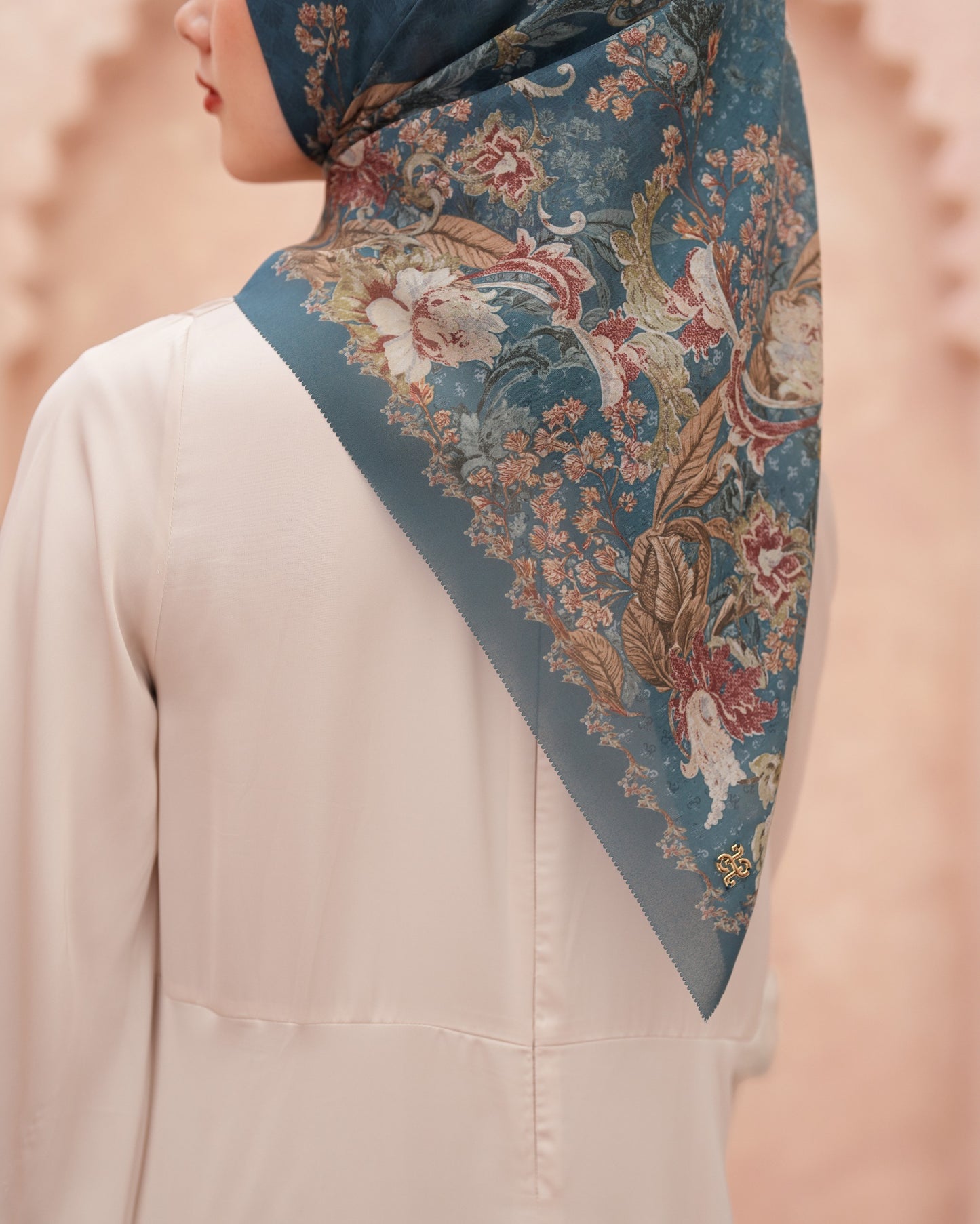 Seluna Scarf