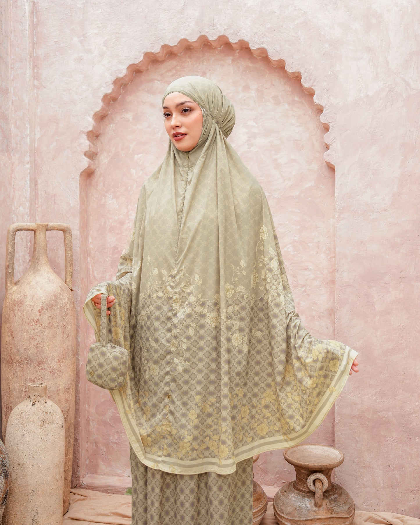 Aira Prayer Set