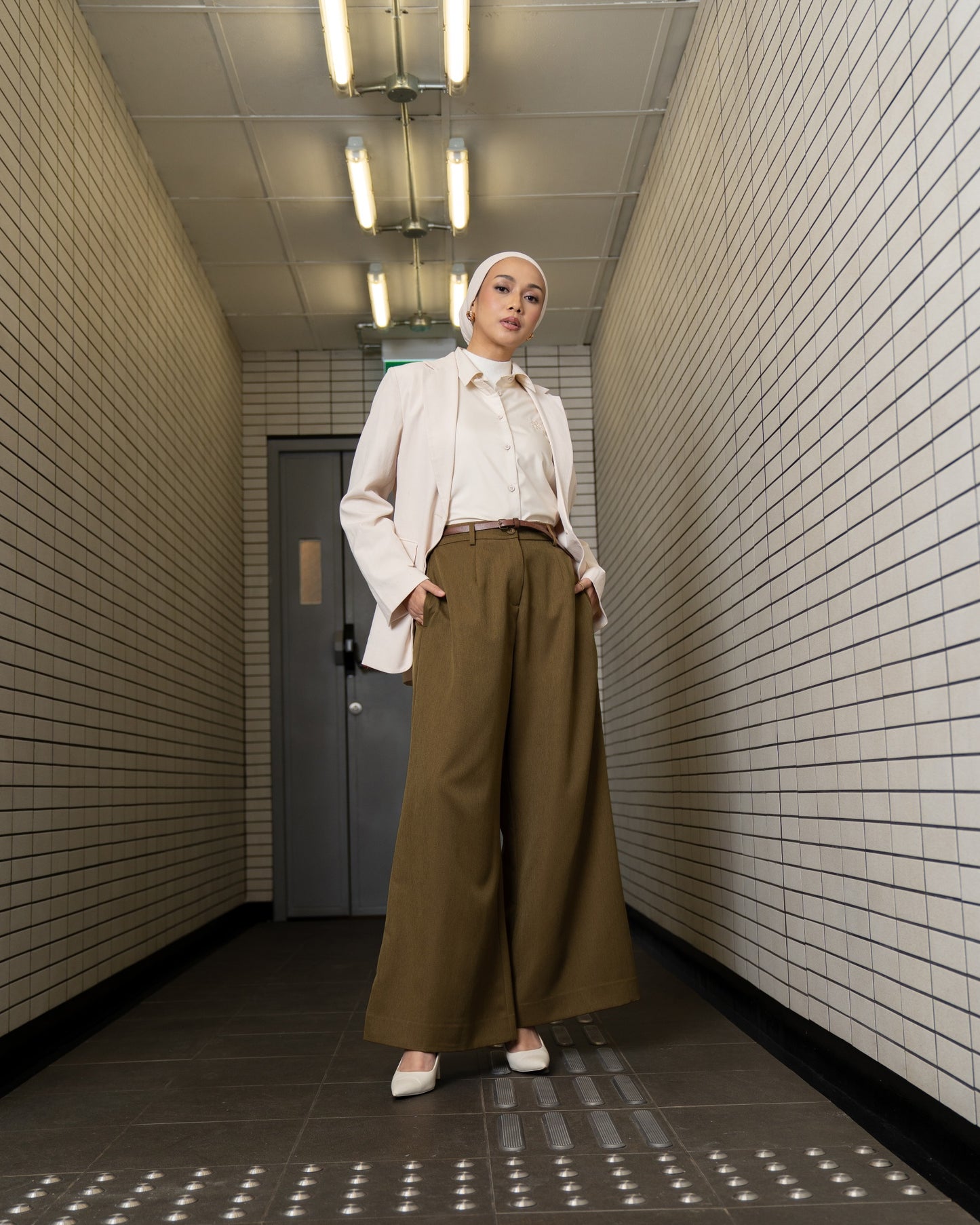 Alvea Pants