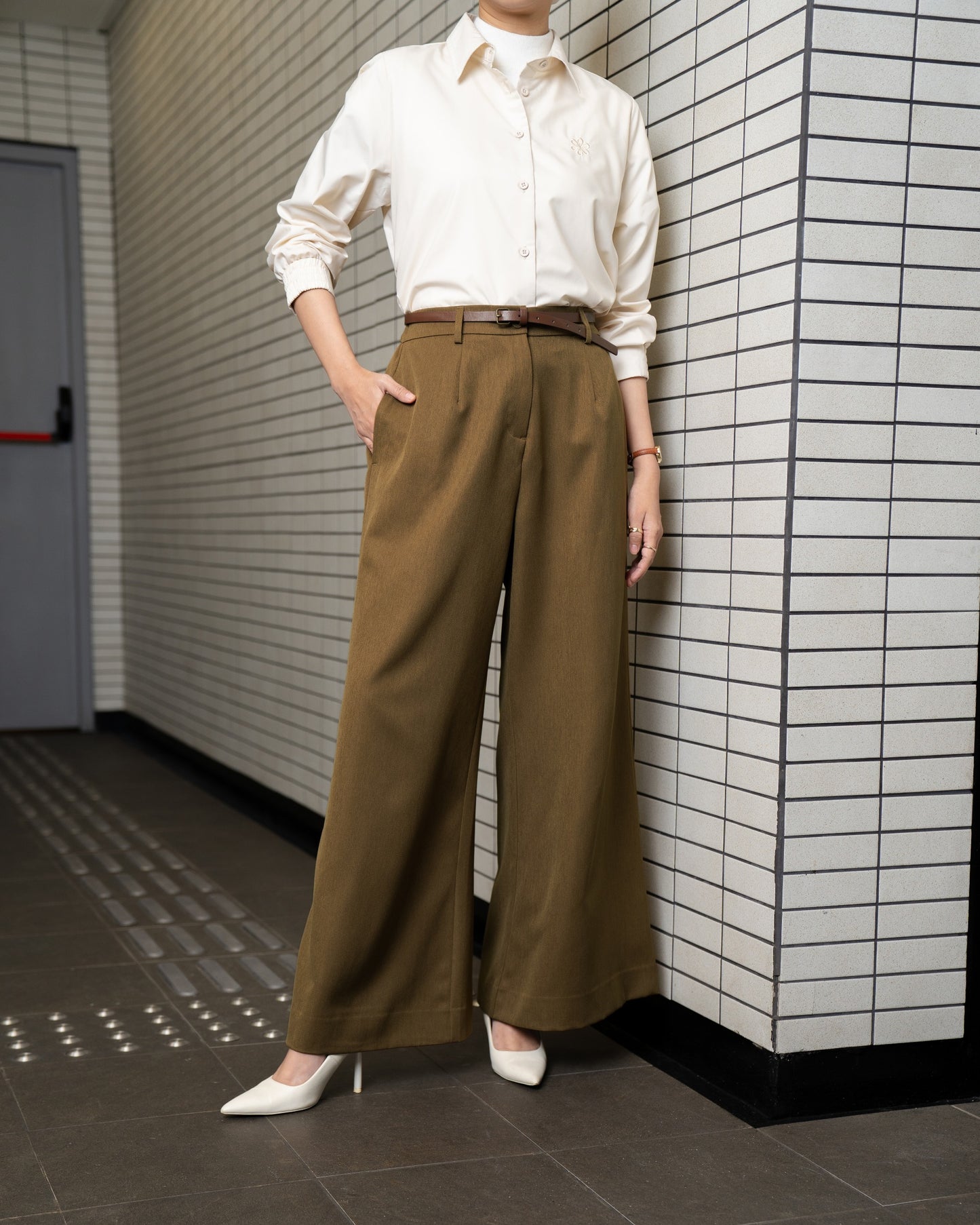 Alvea Pants