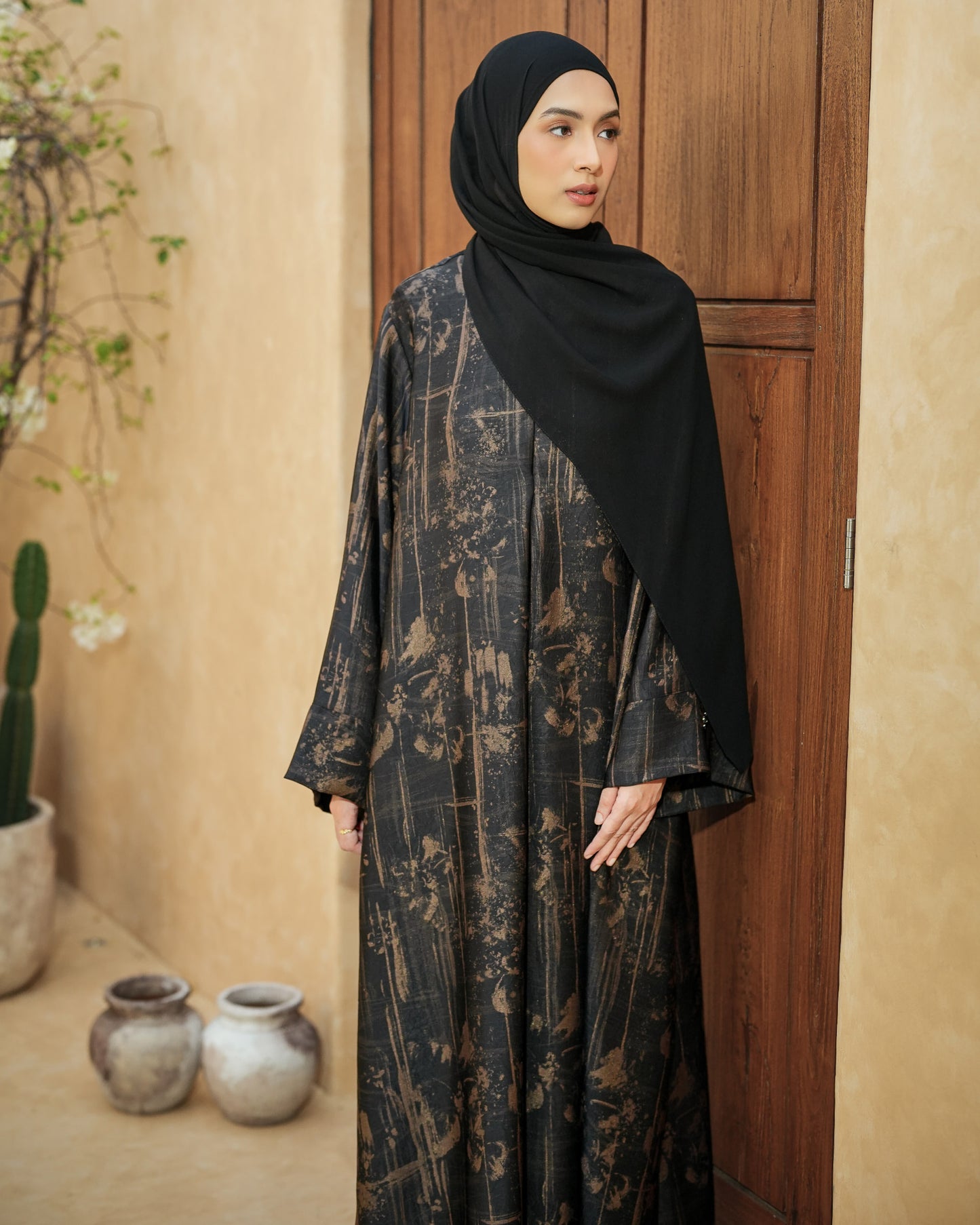 Amisya Abaya