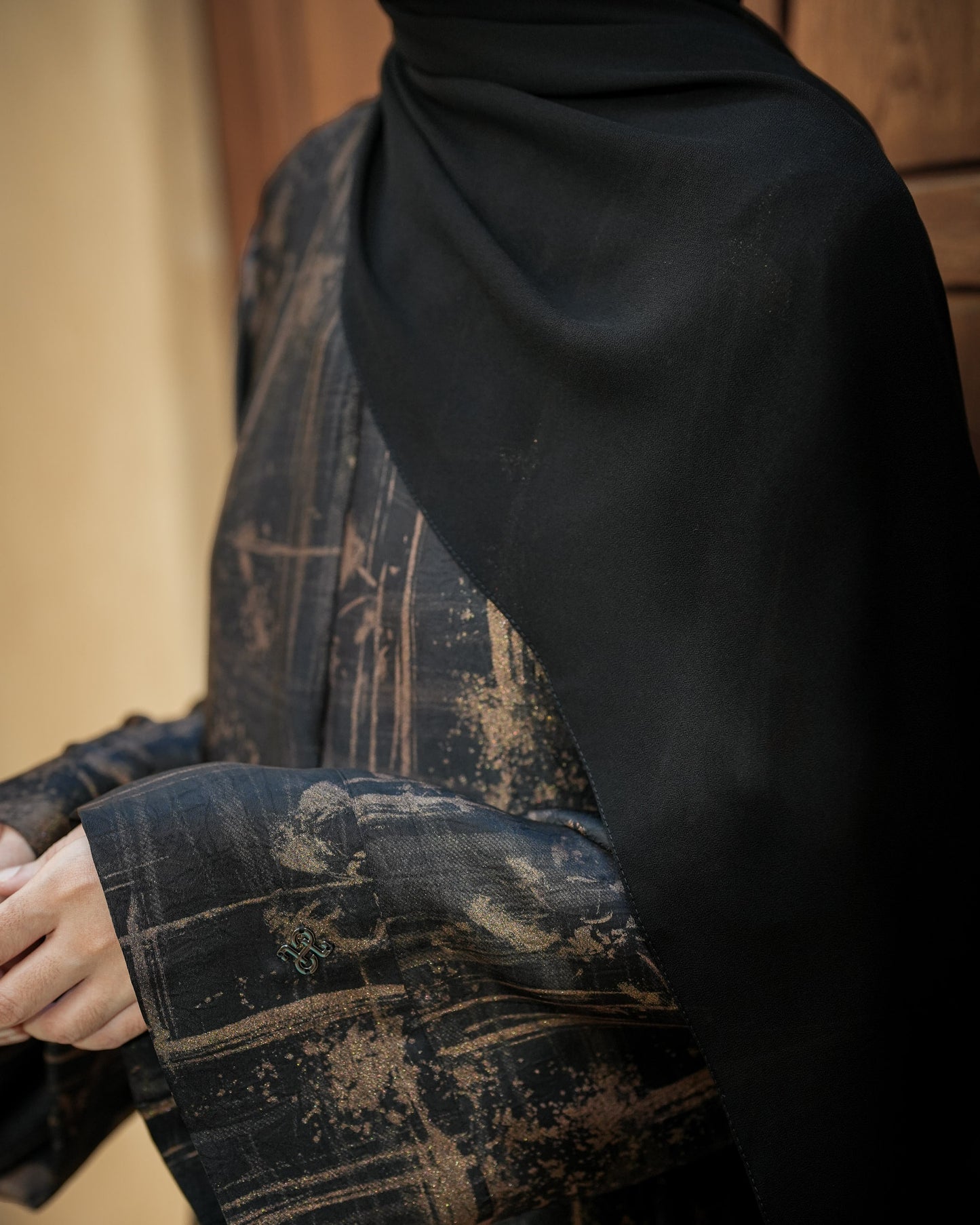 Amisya Abaya