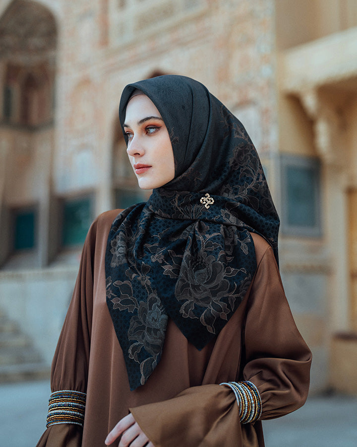 Arsya Scarf