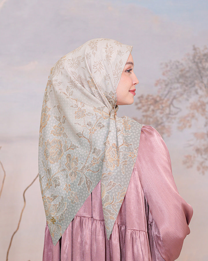 Arsya Scarf