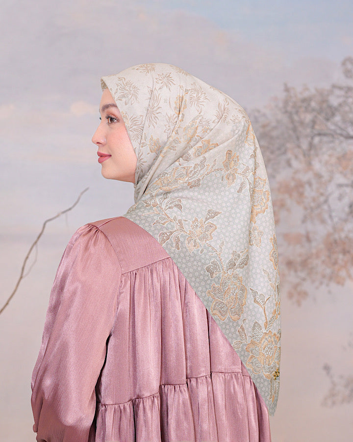 Arsya Scarf
