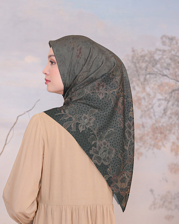 Arsya Scarf