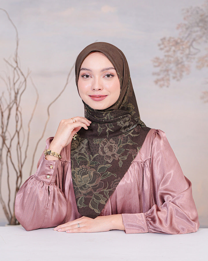 Arsya Scarf