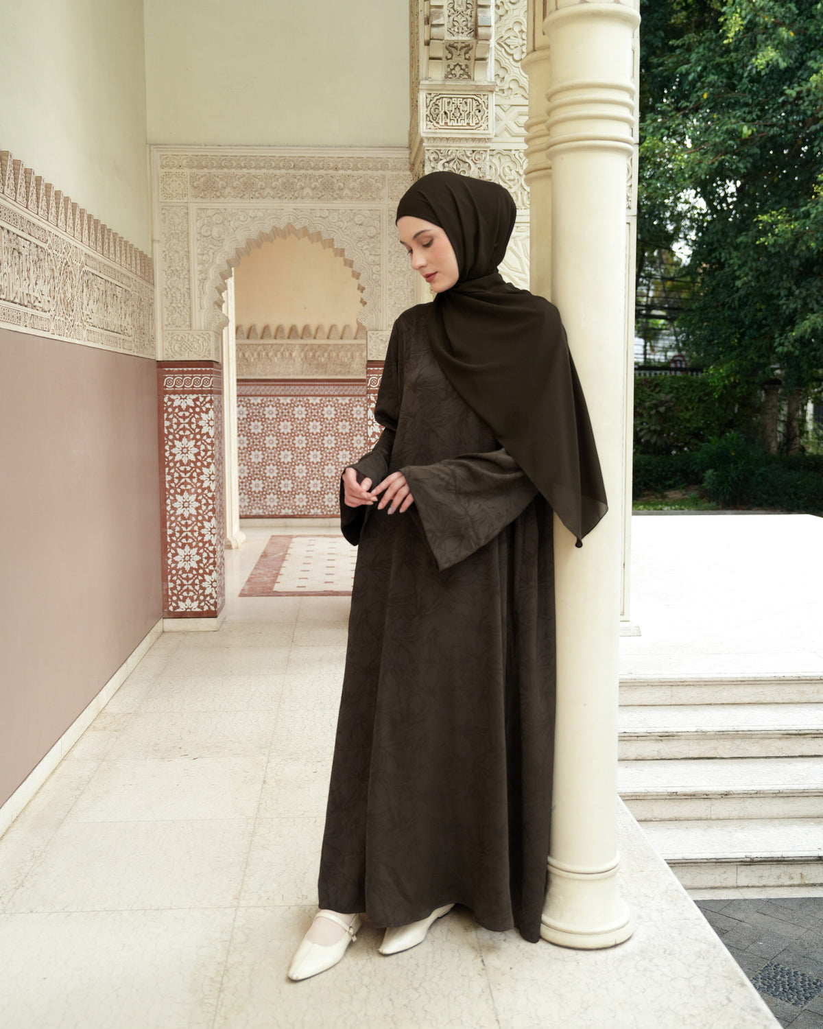 Luma Abaya Dress