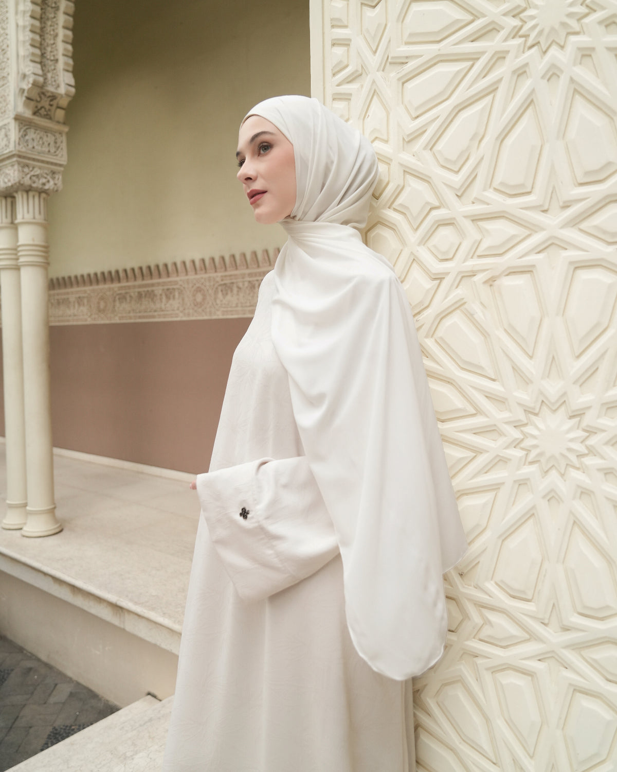 Luma Abaya Dress