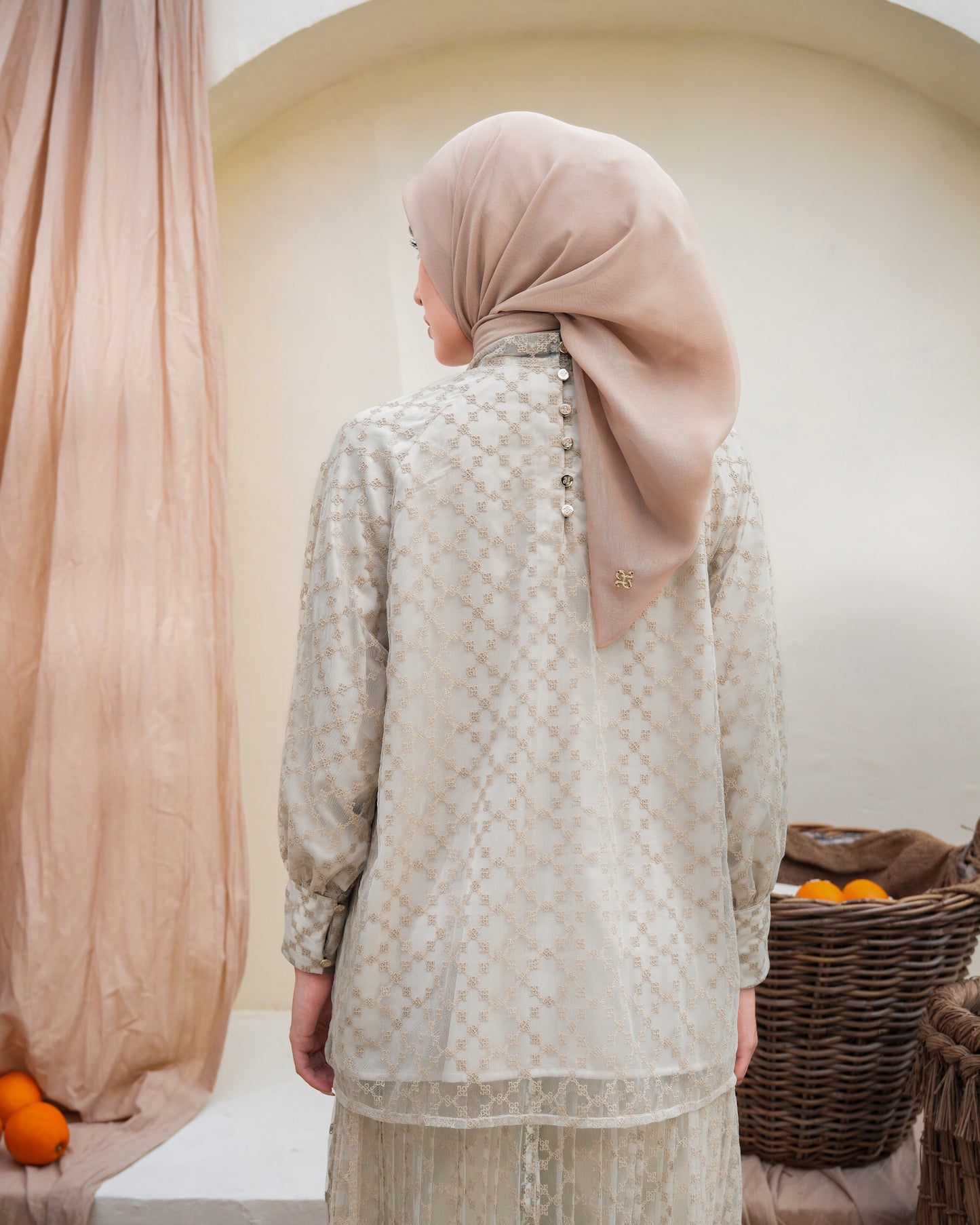 Veyra Blouse