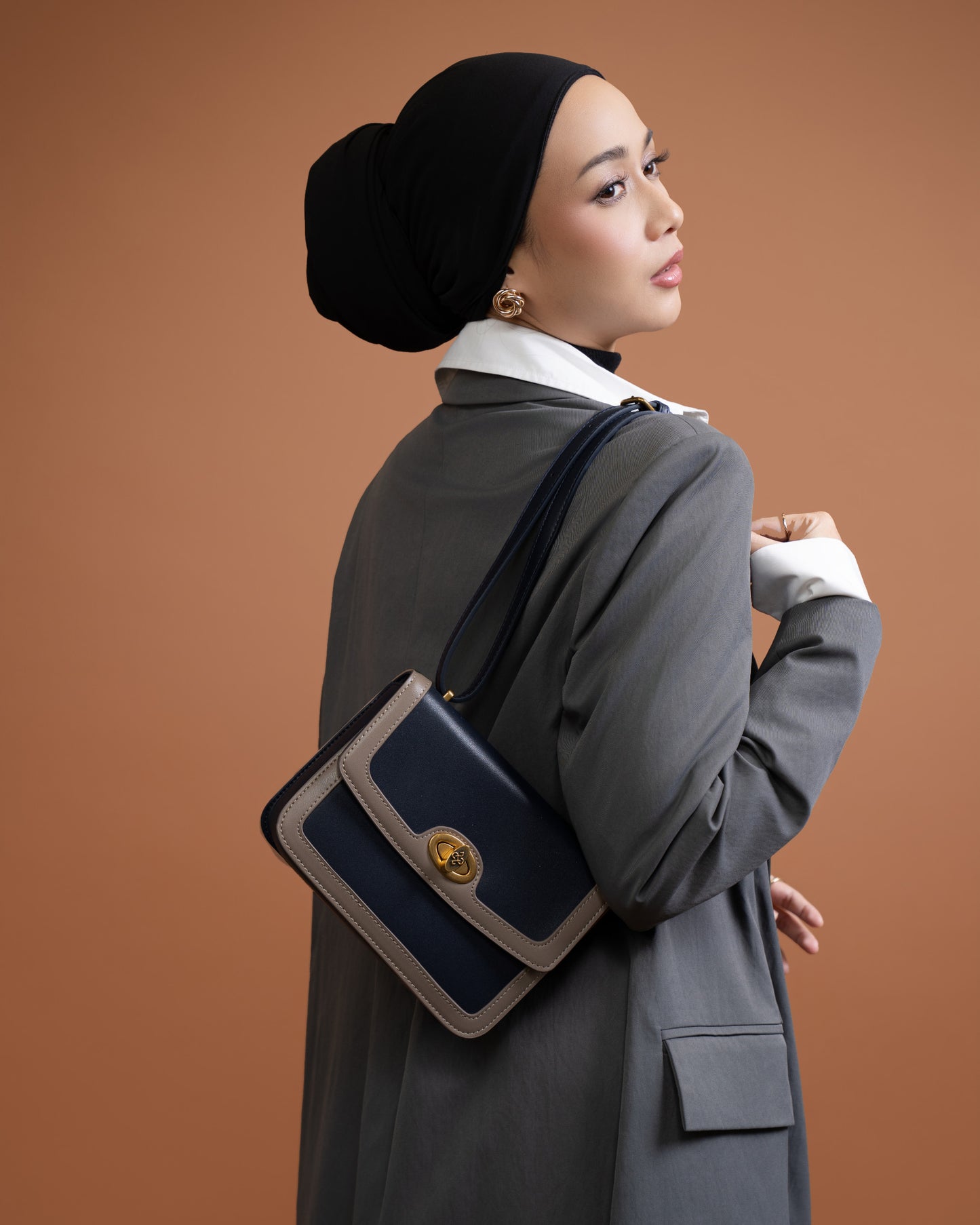 Elnora Bag