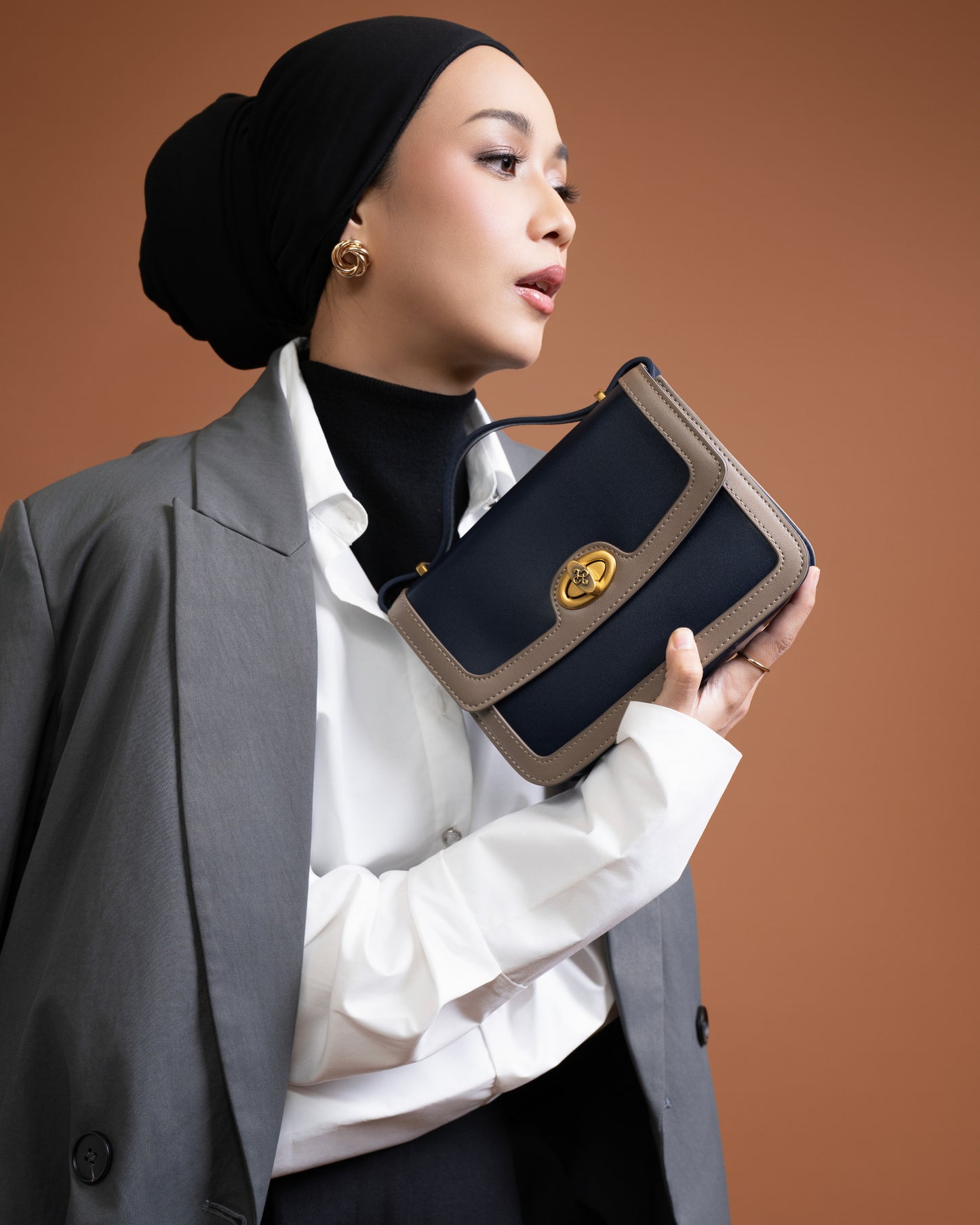Elnora Bag