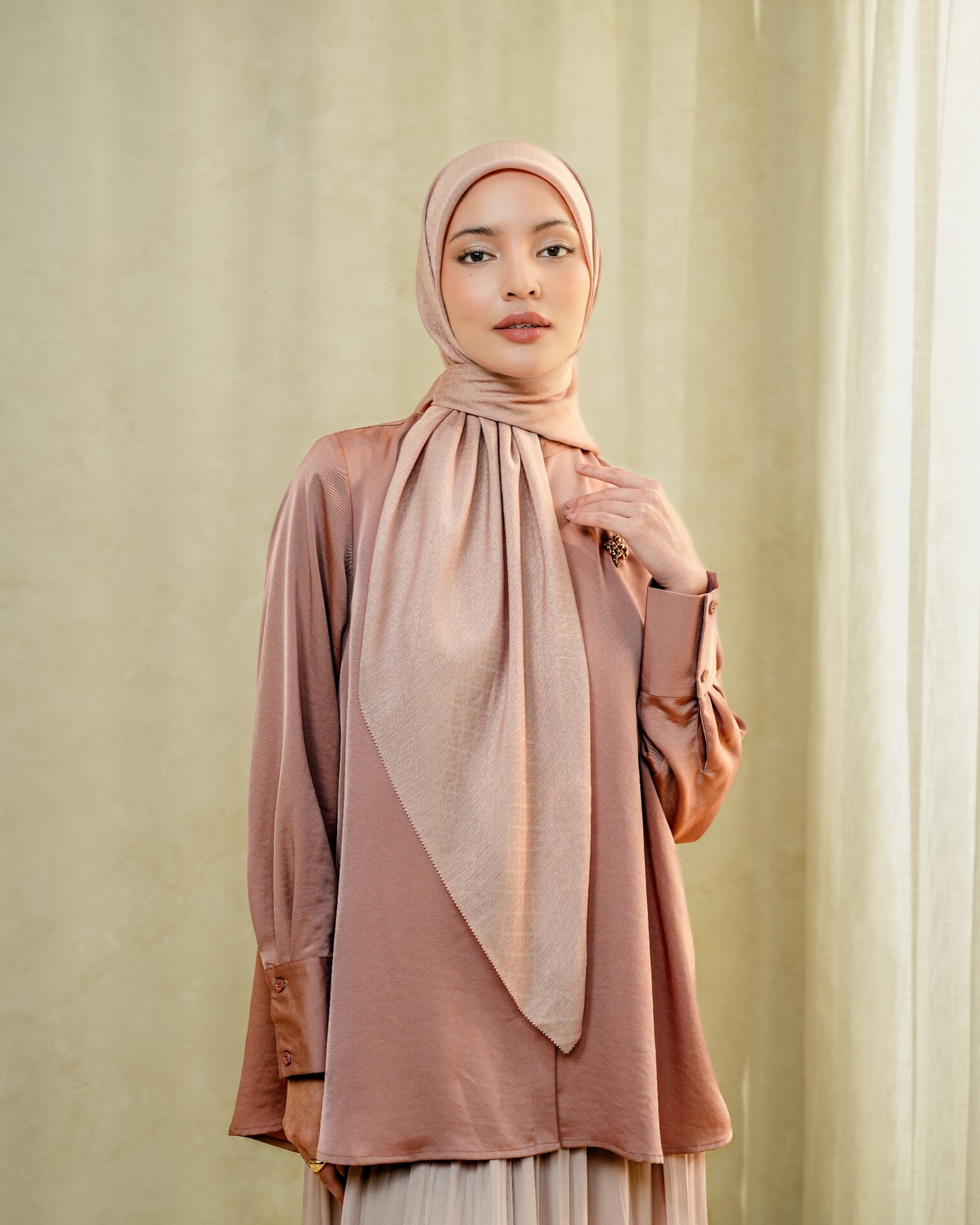 Faiba Emboss Scarf