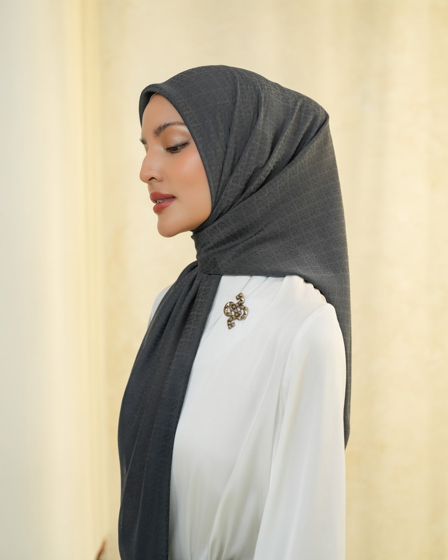 Faiba Emboss Scarf