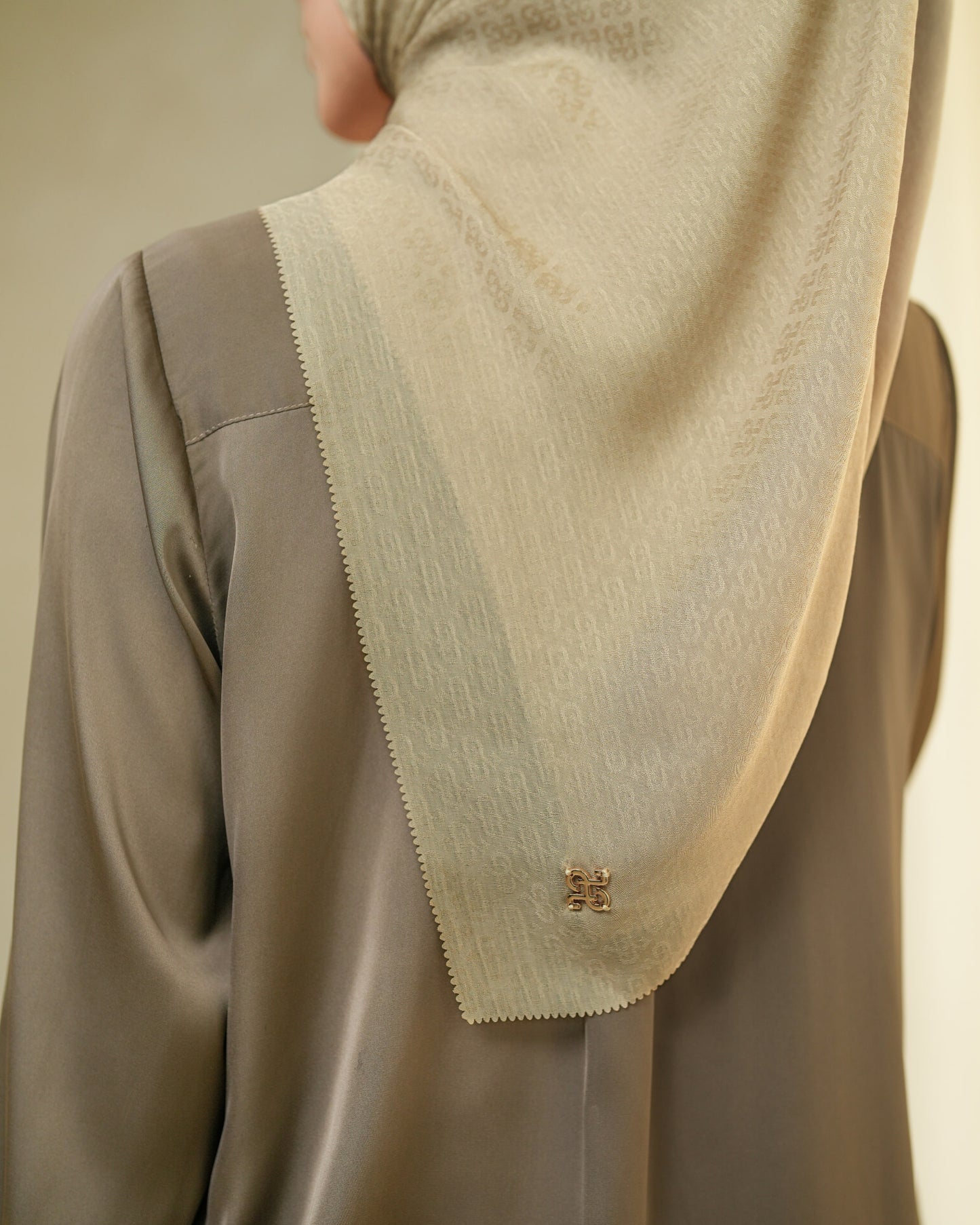 Faiba Emboss Scarf