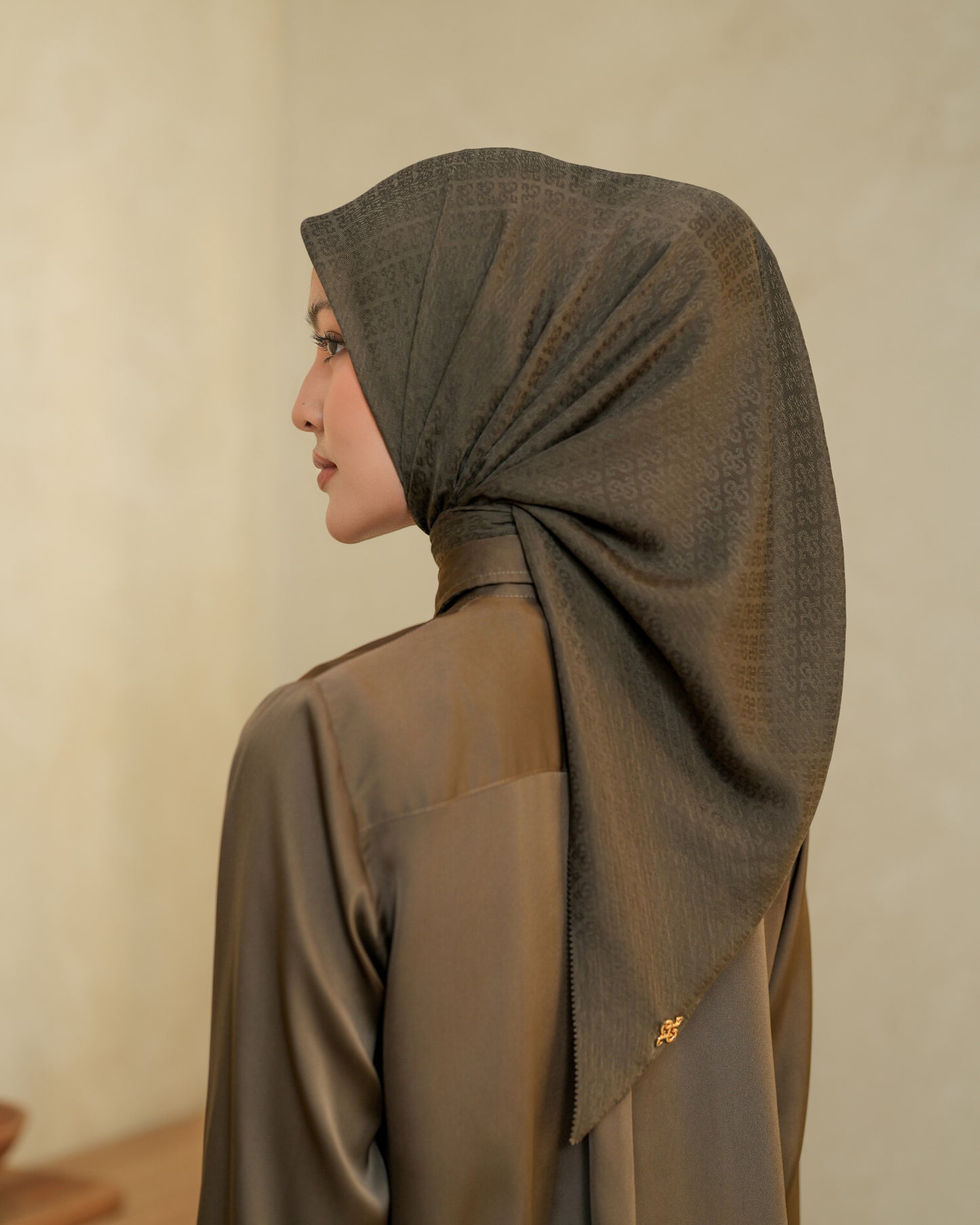 Faiba Emboss Scarf