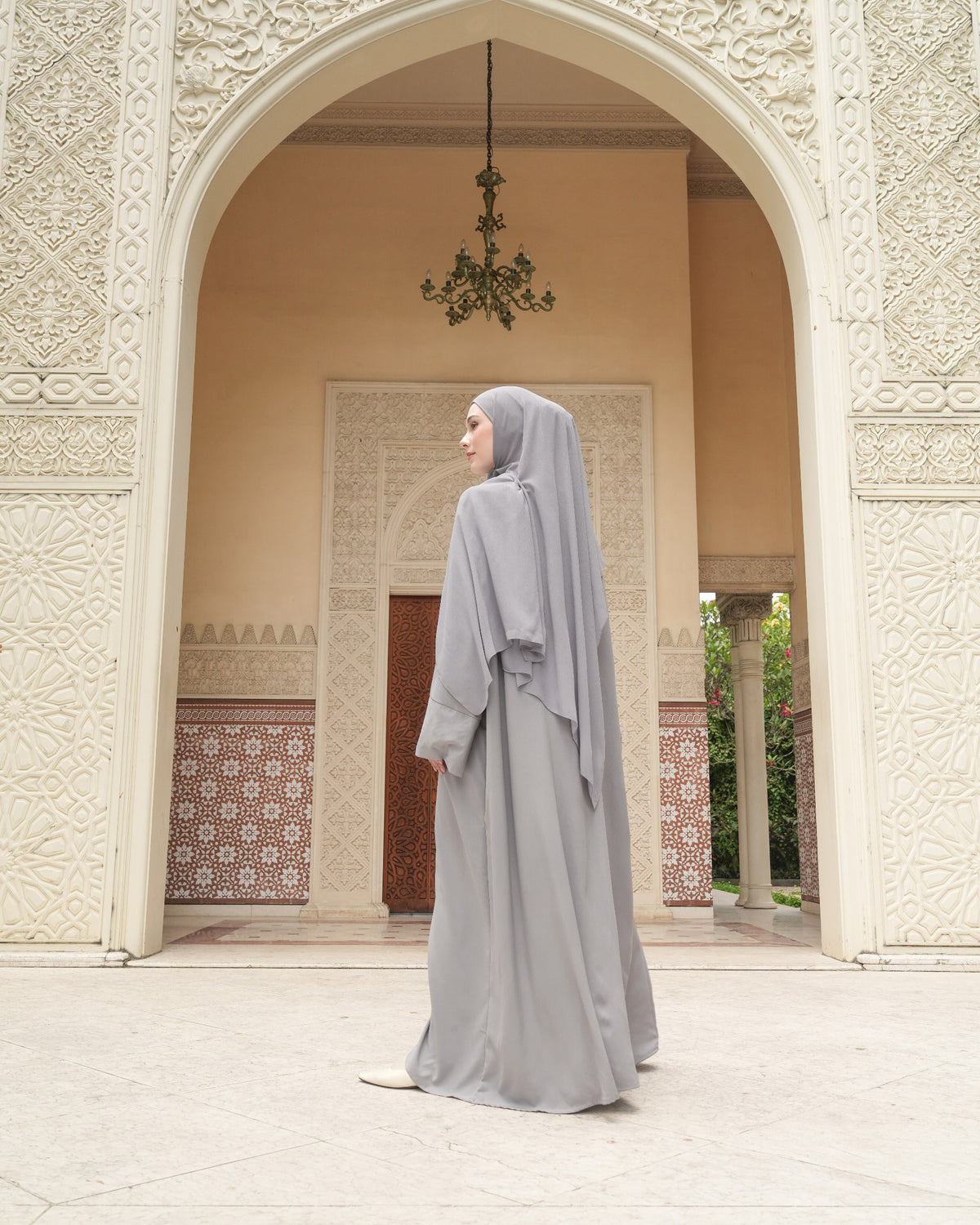 Jasmine Abaya