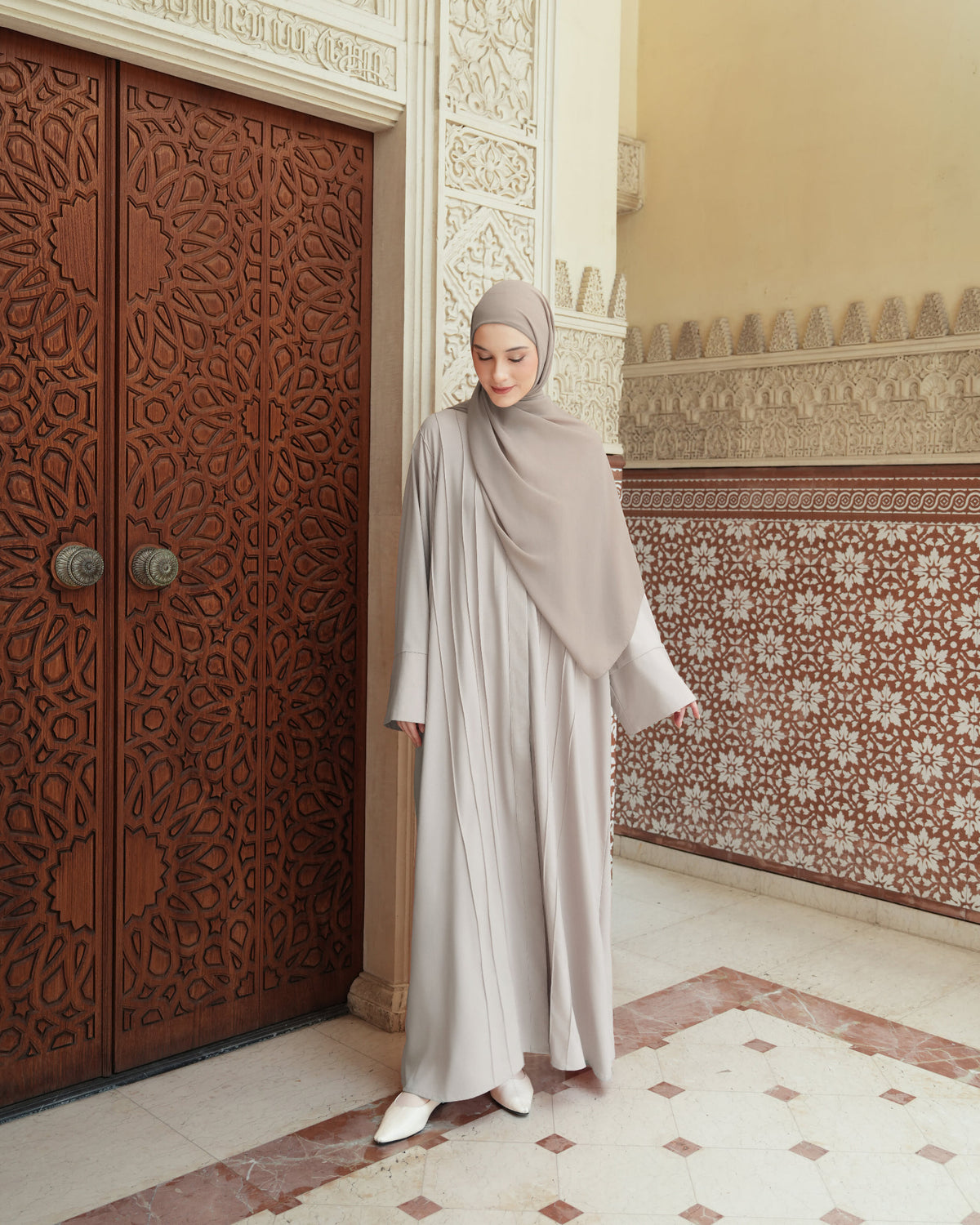 Jasmine Abaya