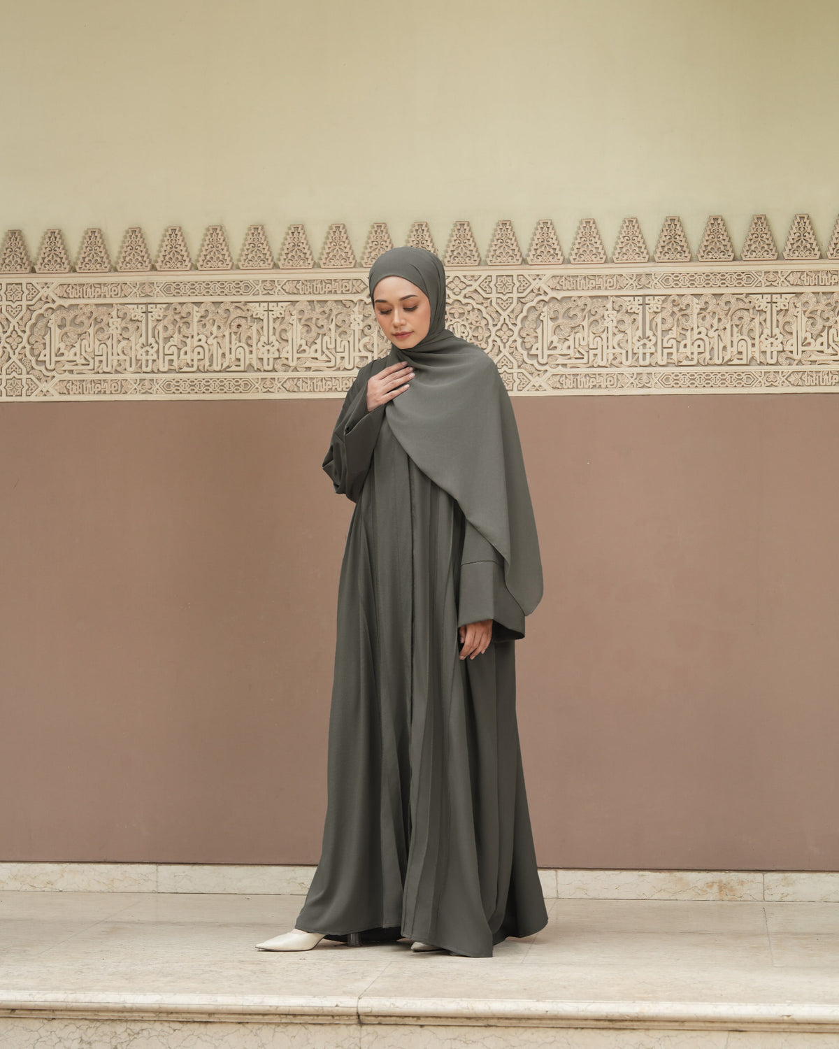 Jasmine Abaya