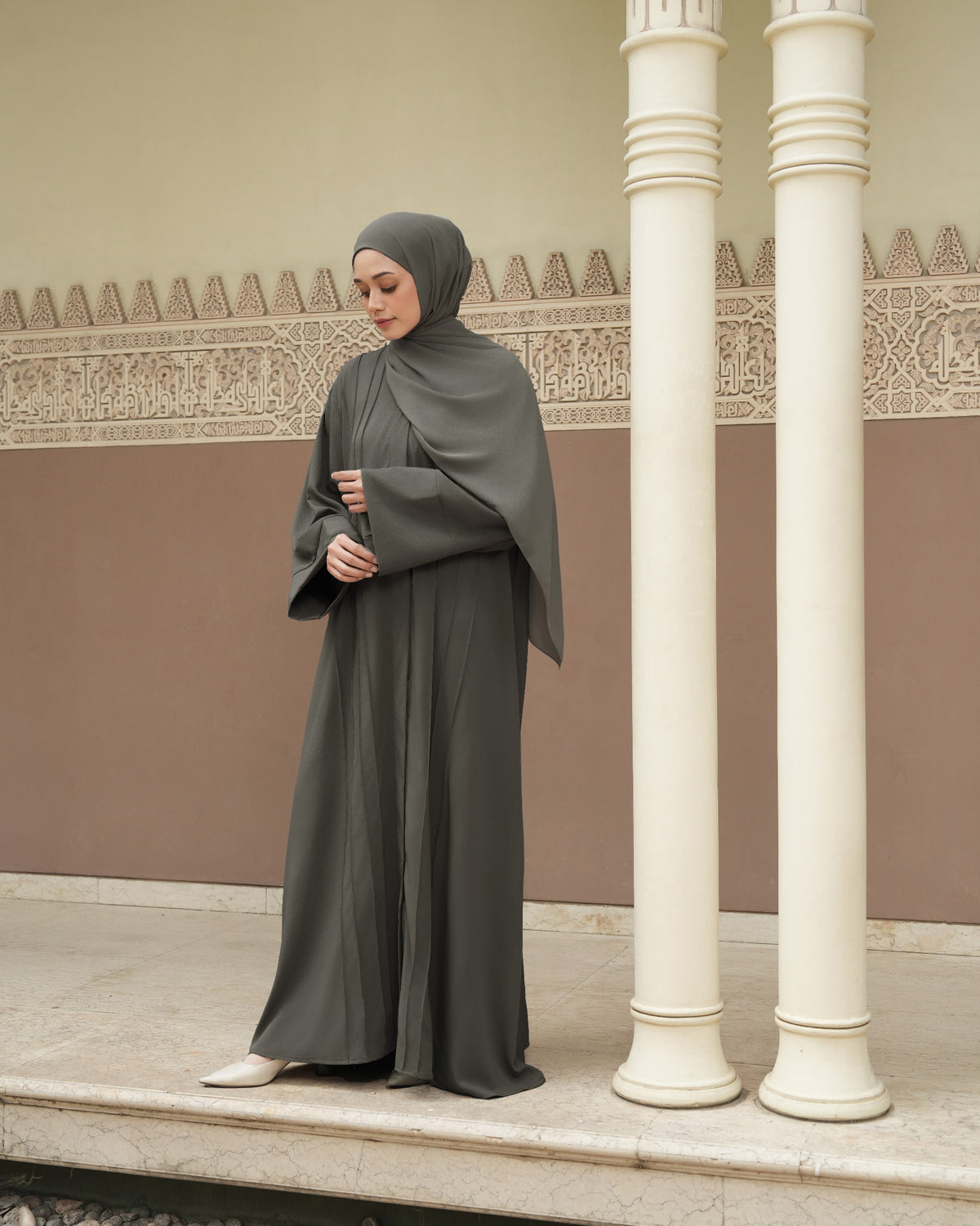 Jasmine Abaya