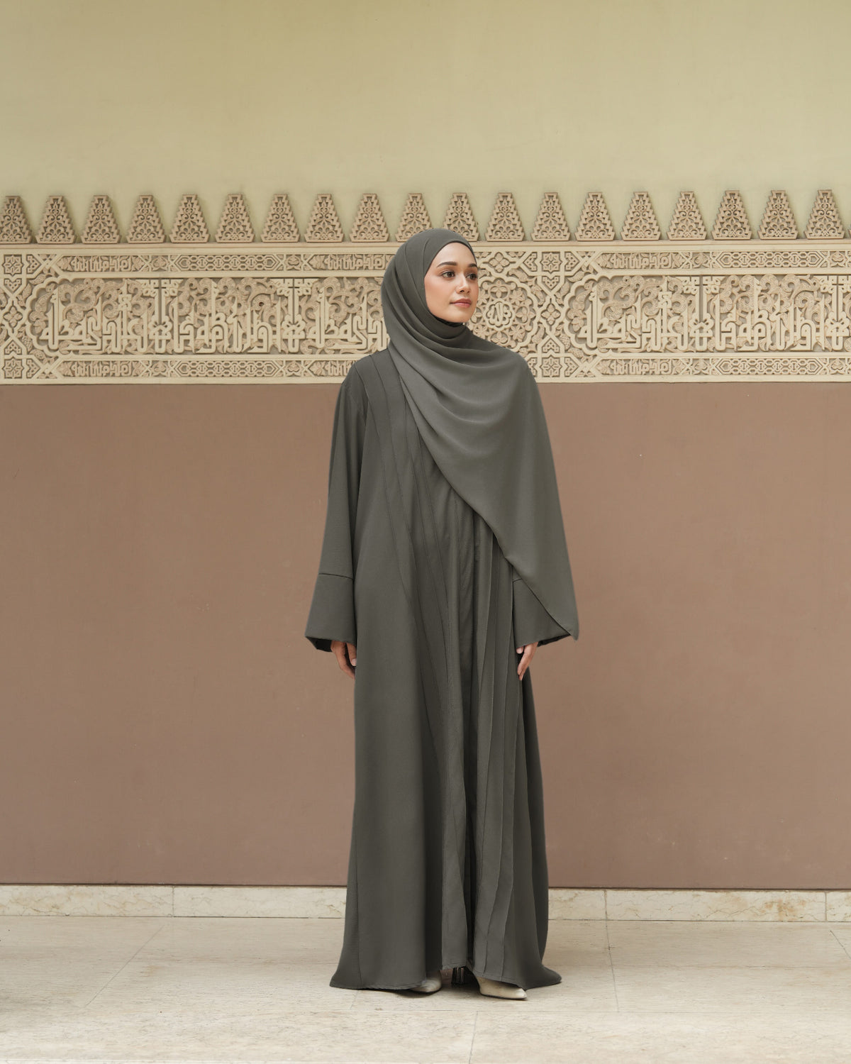 Jasmine Abaya