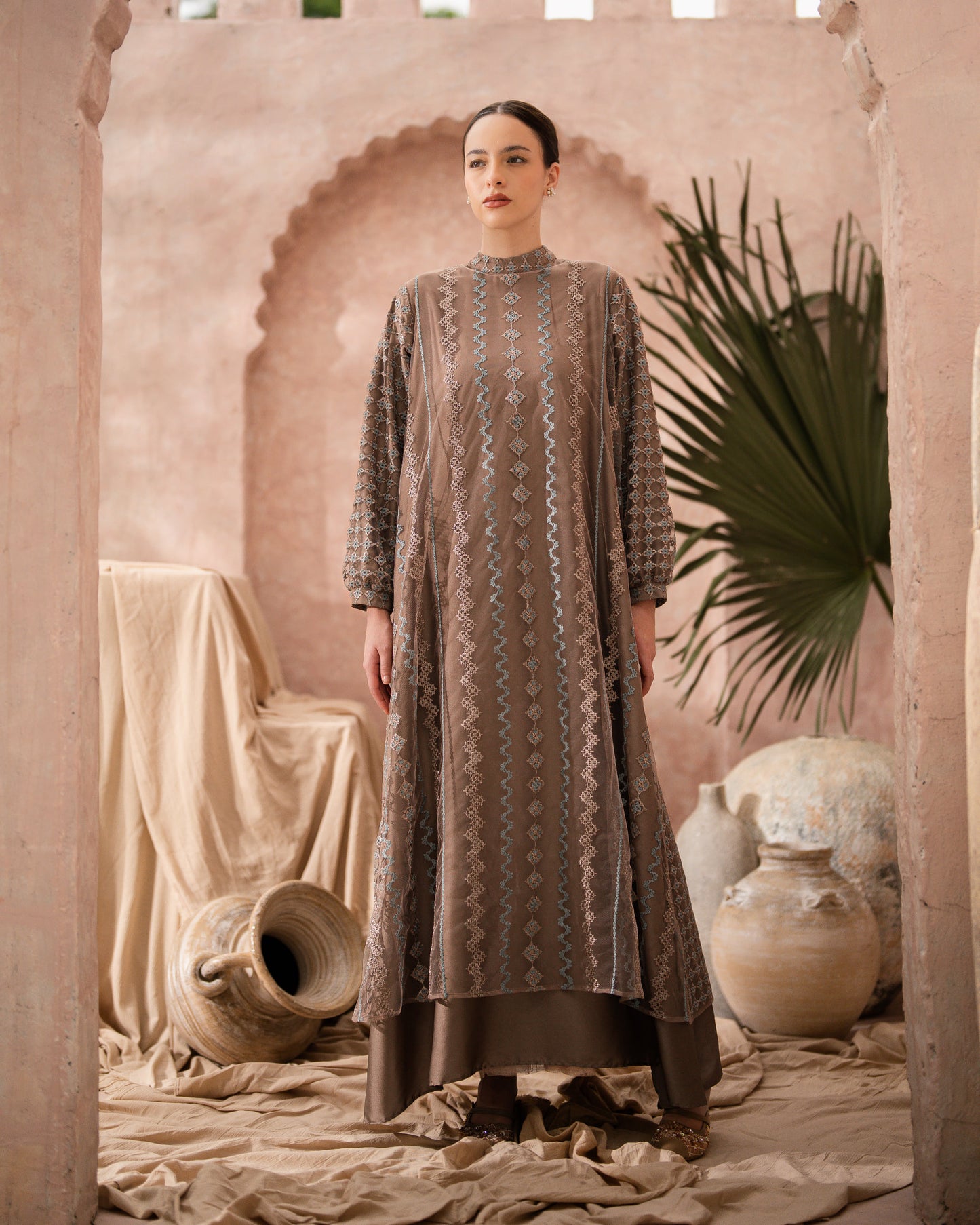 Nura Lace Dress (Minor Product)