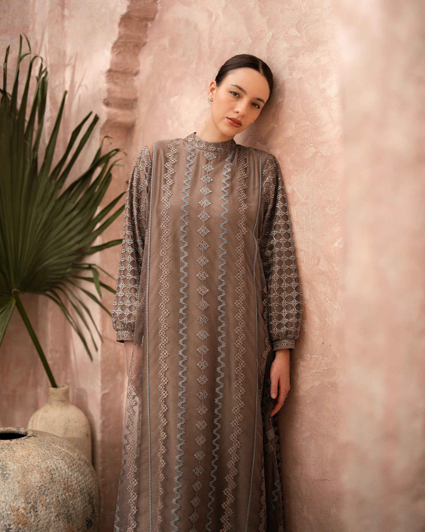 Nura Lace Dress (Minor Product)