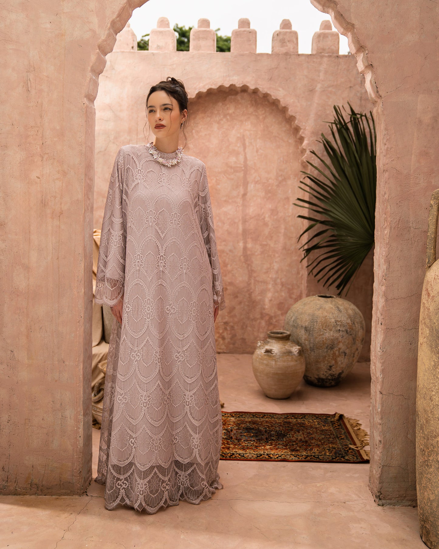Senara Lace Dress (Minor Product)
