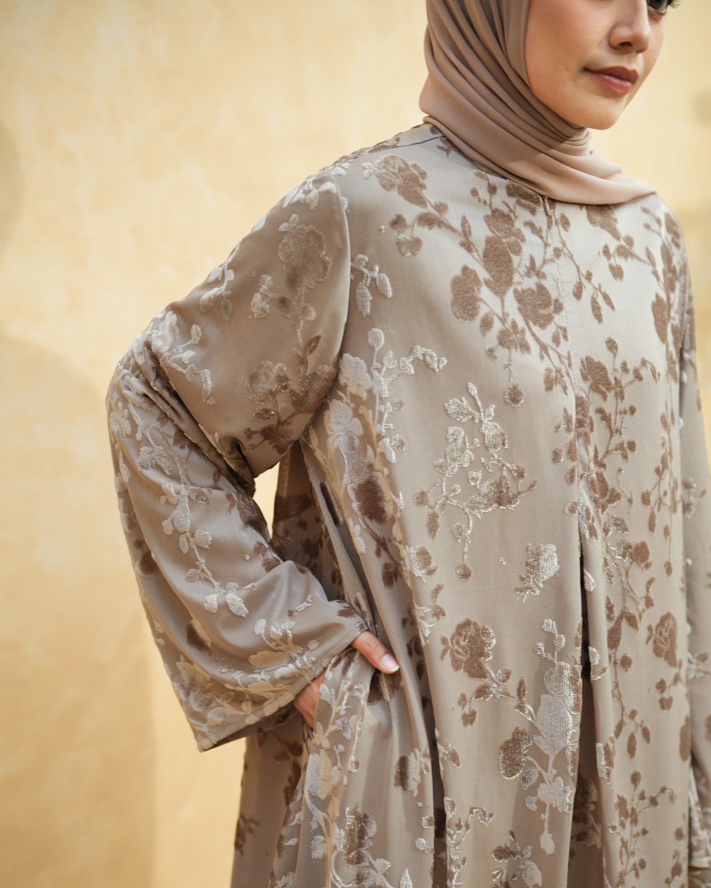 Nazra Abaya