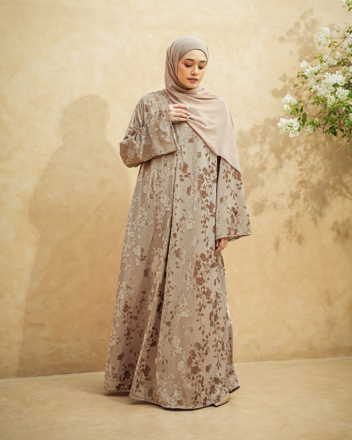 Nazra Abaya