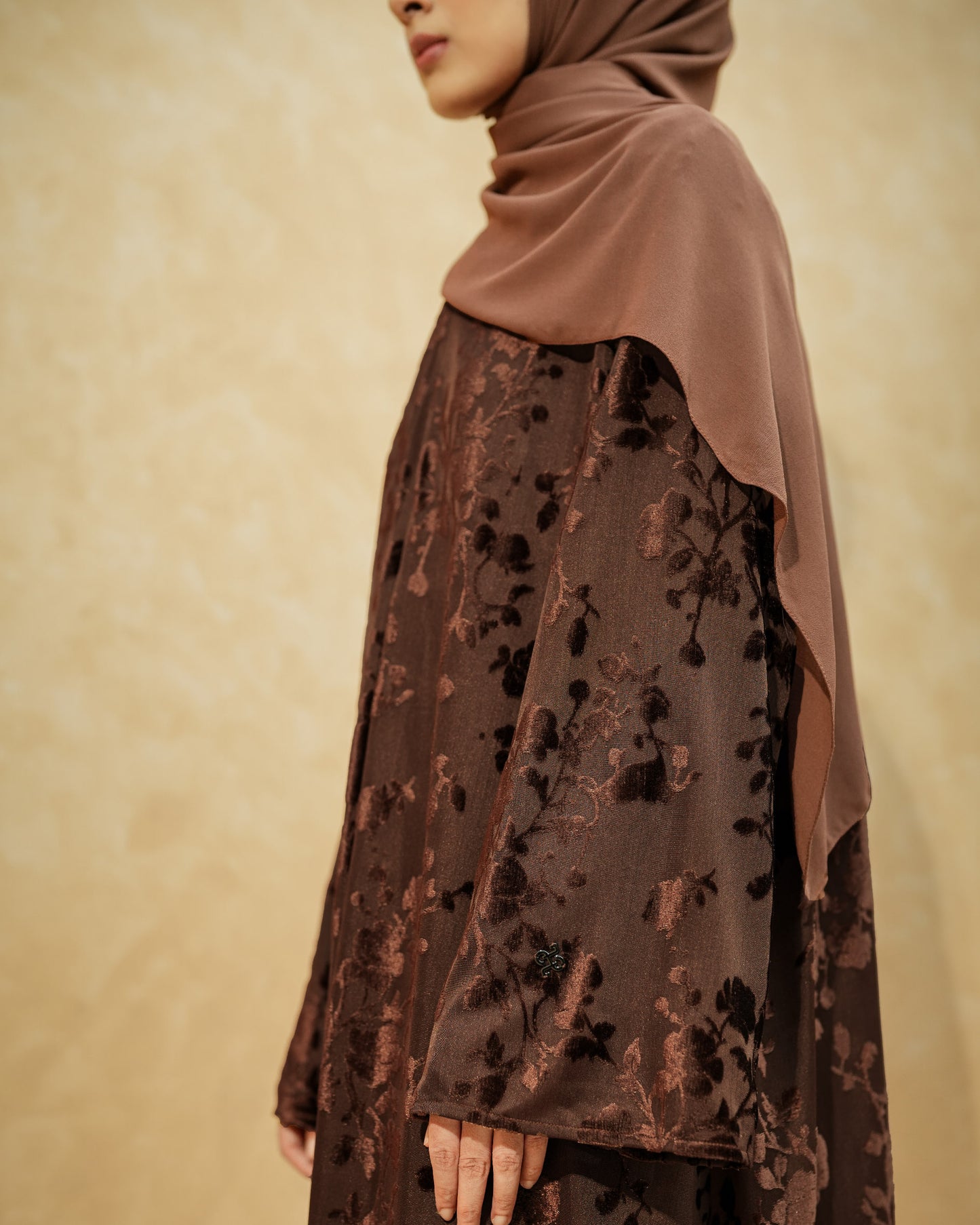 Nazra Abaya