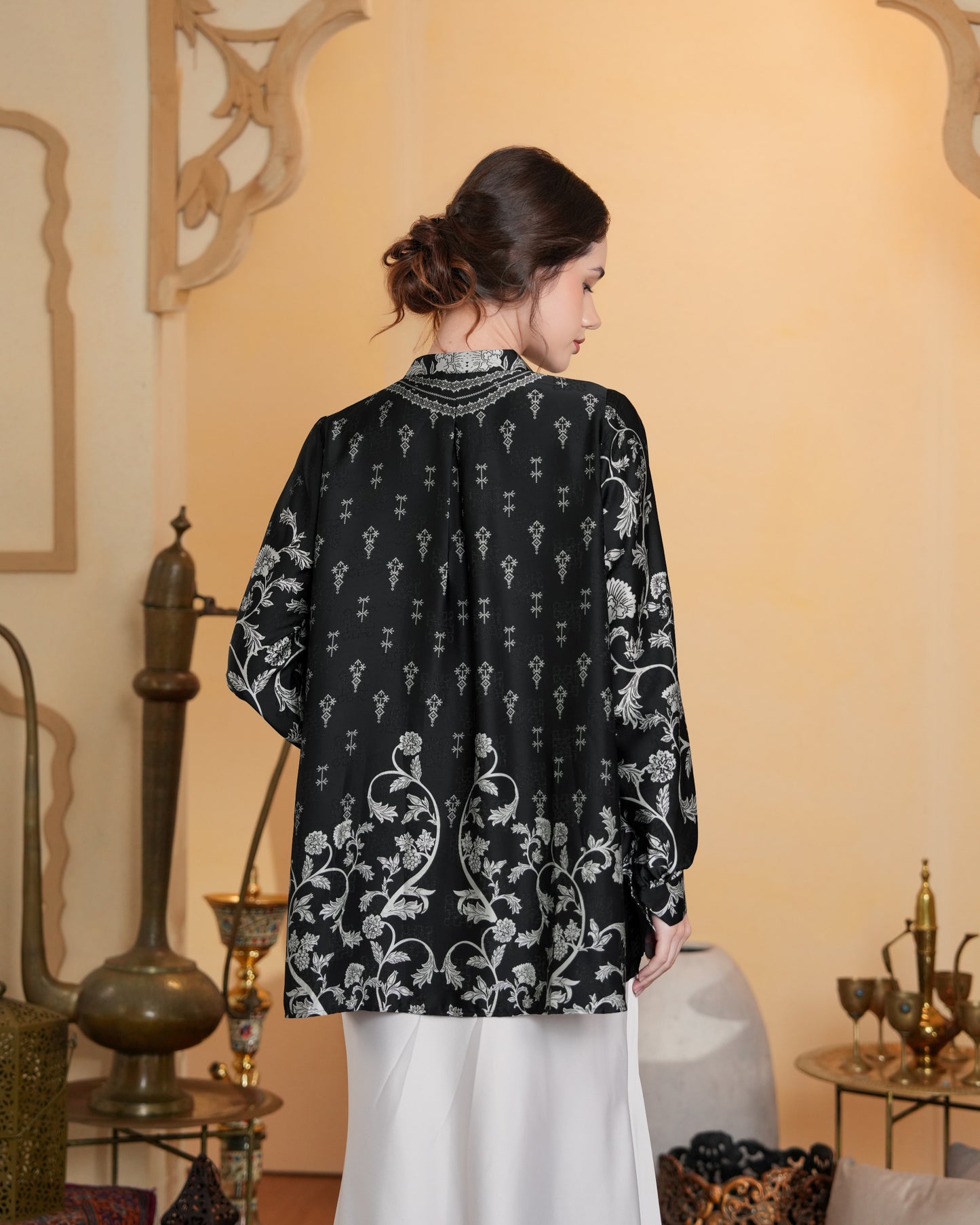 Azalea Noir Blouse