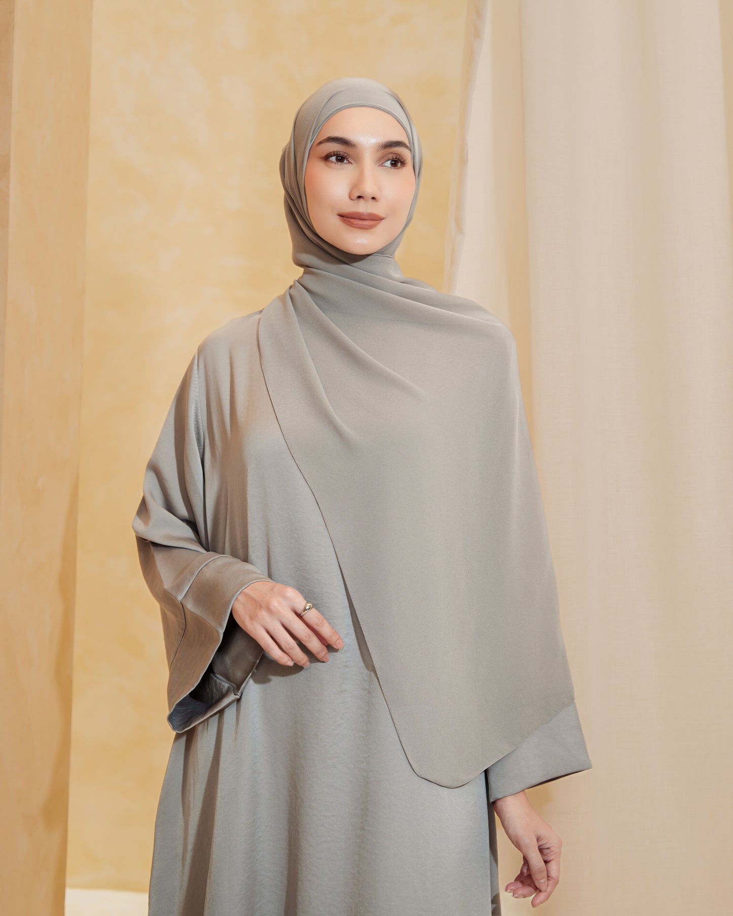 Alana Pashmina