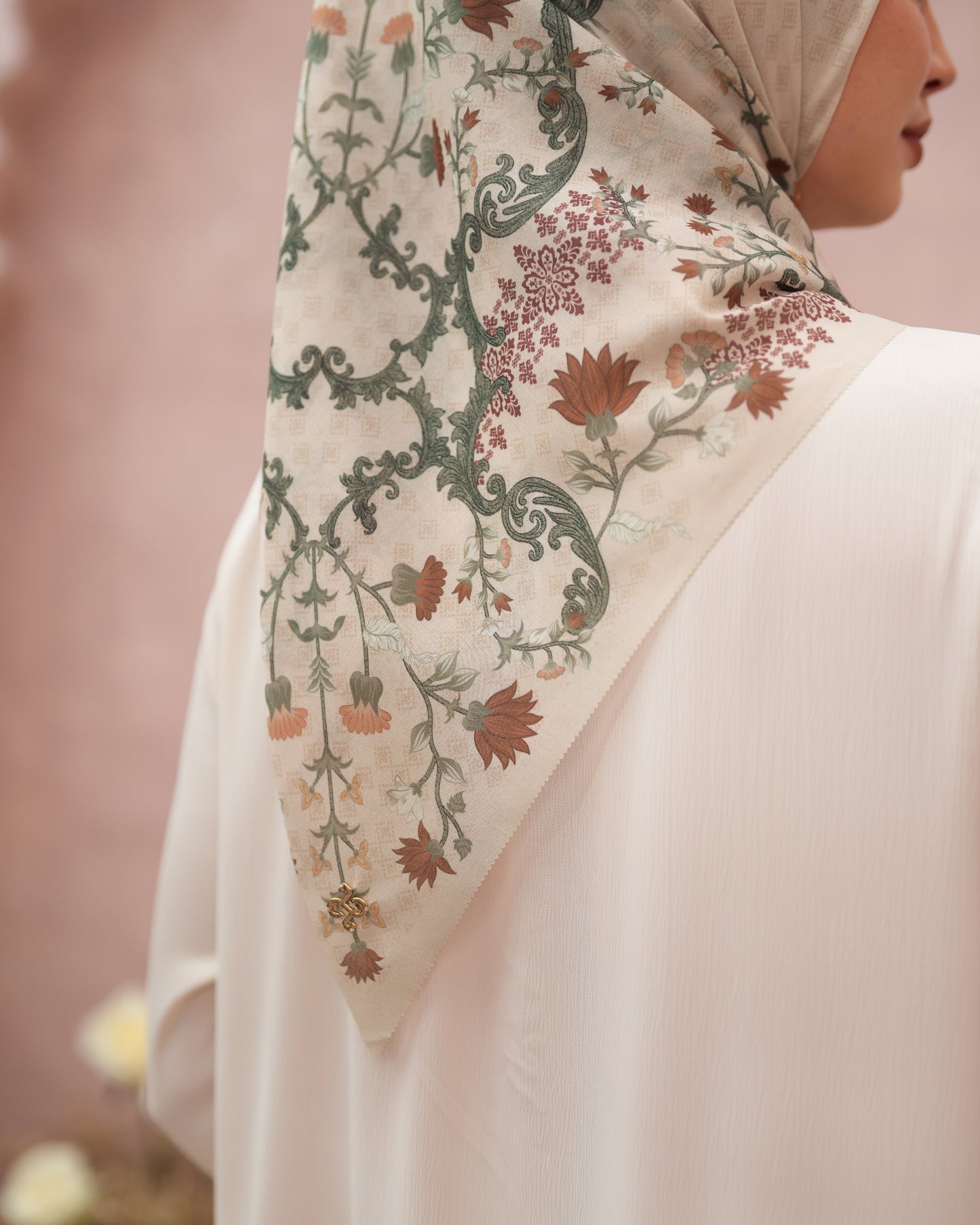 Dama Scarf