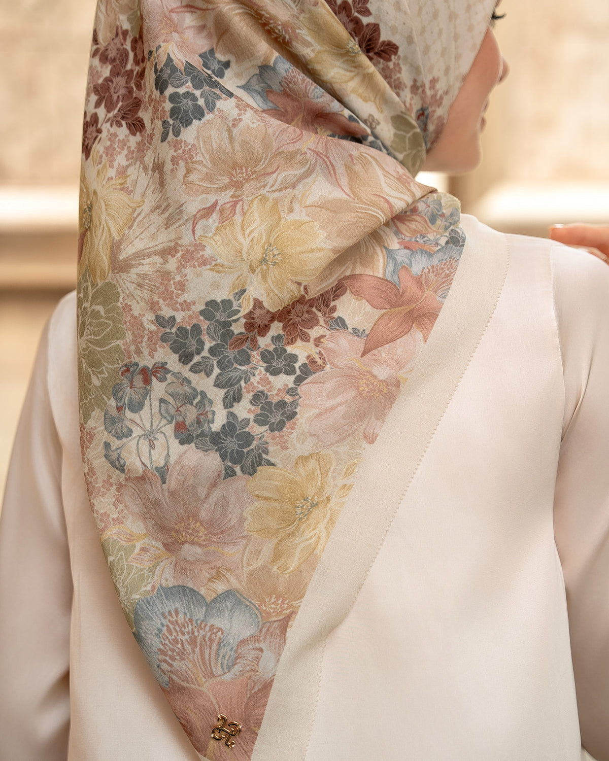 Thalia Scarf
