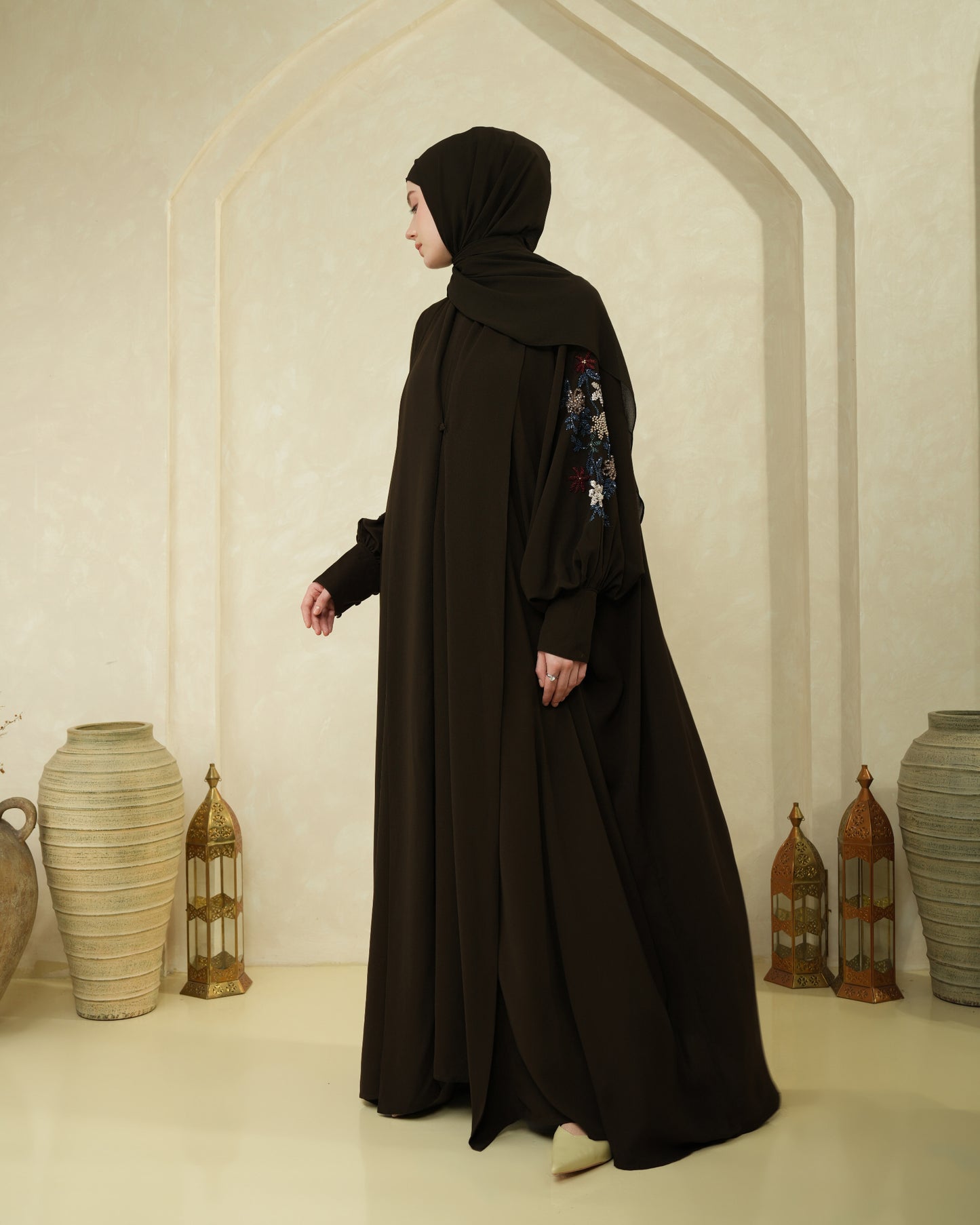 Zahira Abaya With Beads