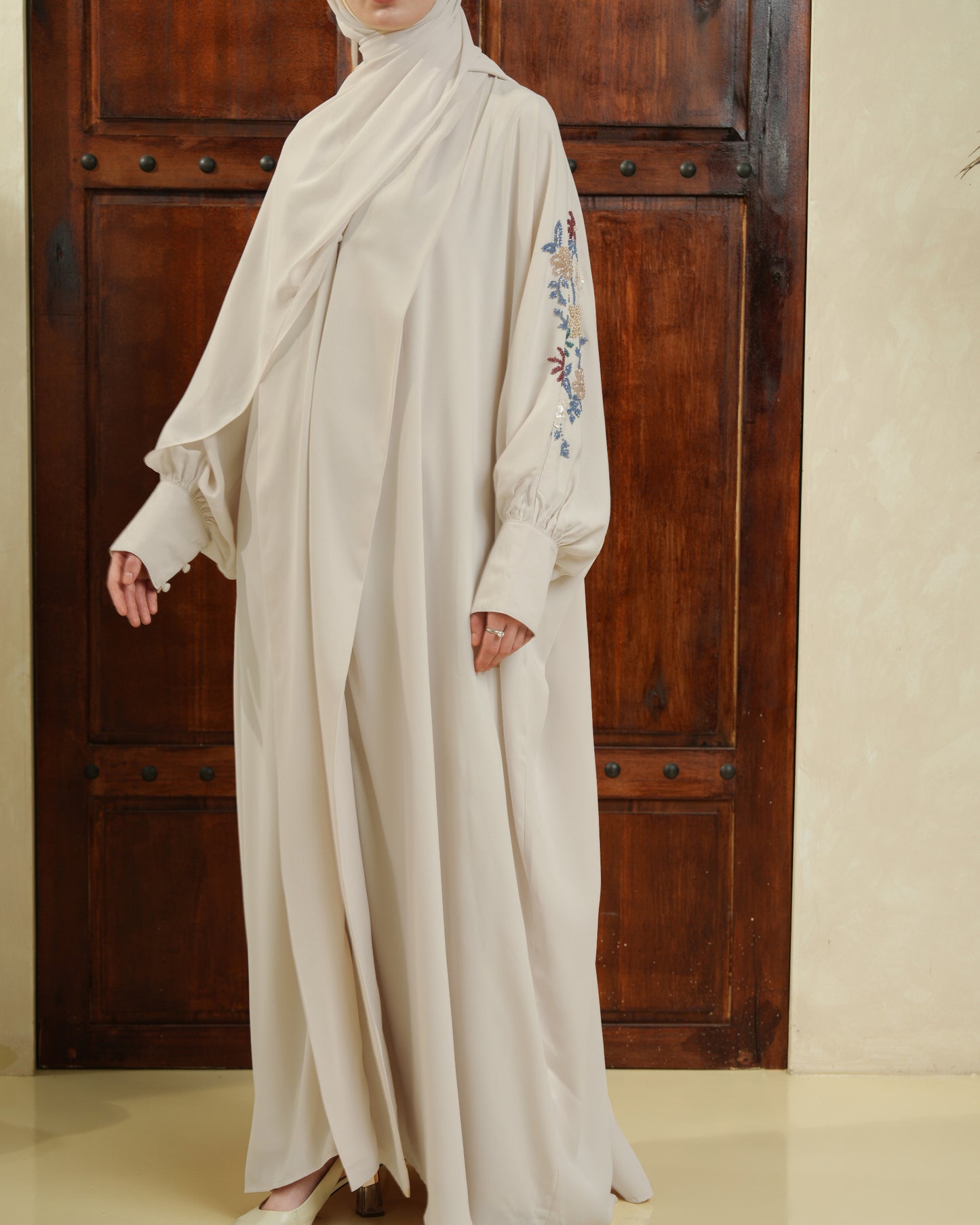 Zahira Abaya With Beads