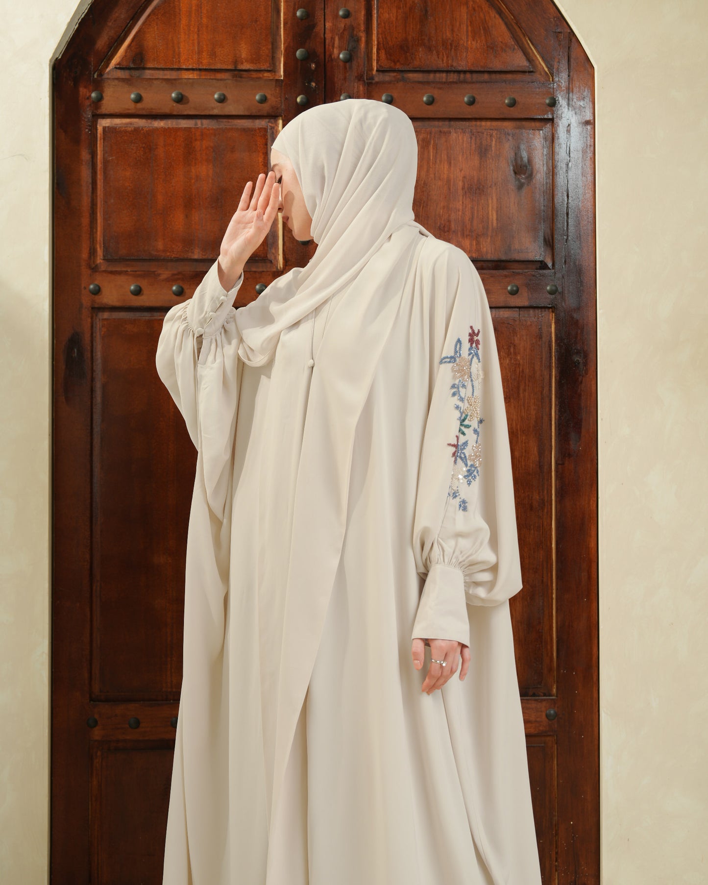 Zahira Abaya With Beads
