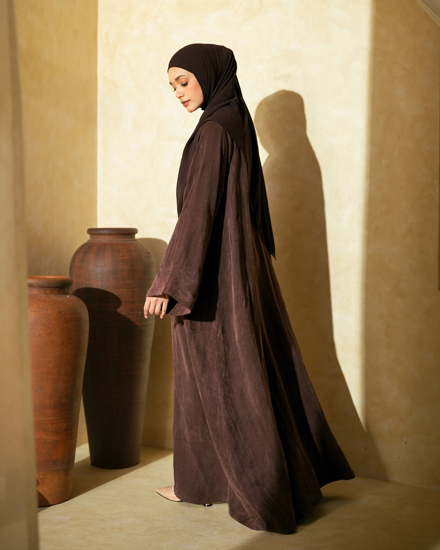 Zareen Abaya